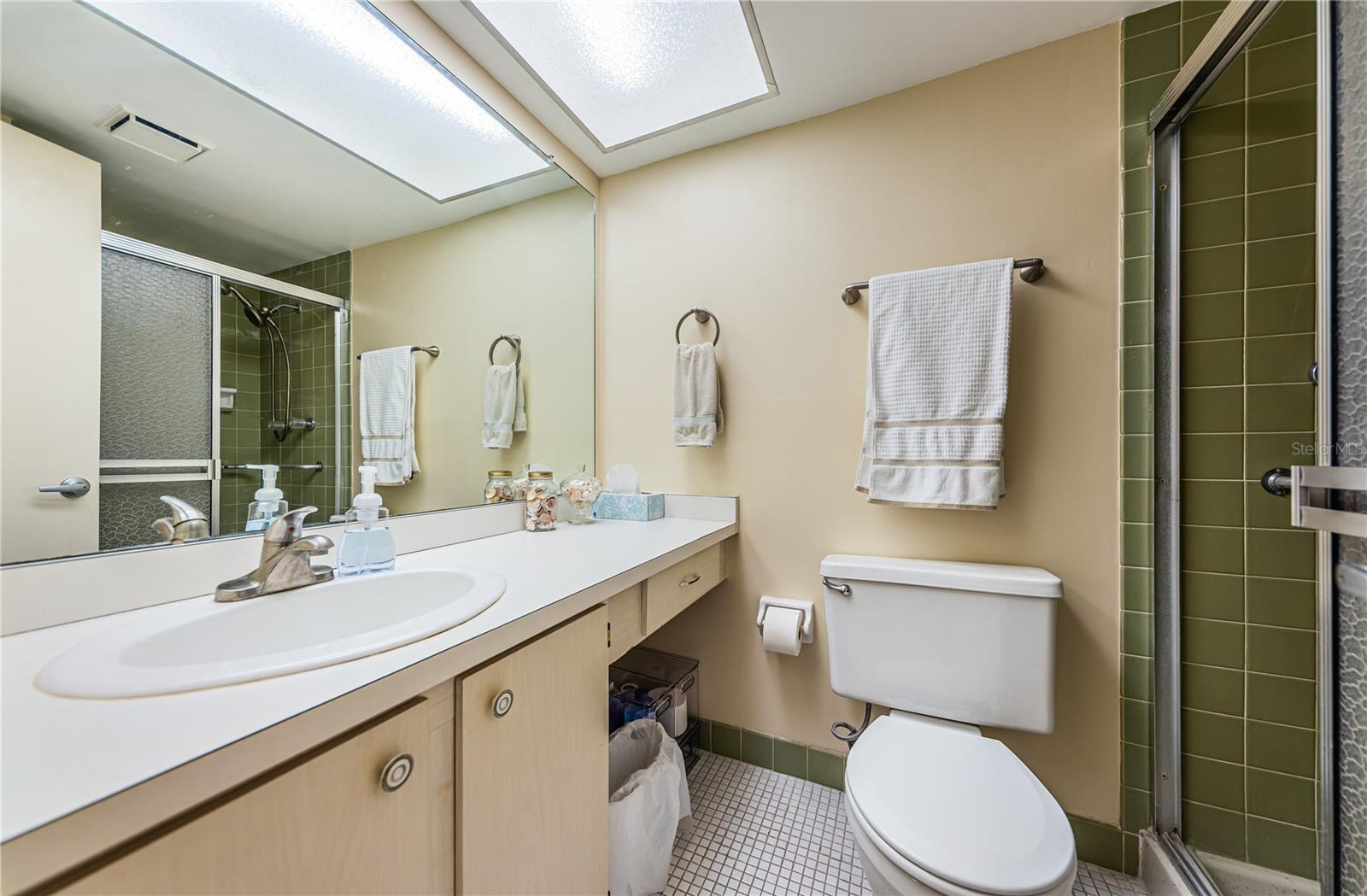 Image 26 of 41 For 4915 Bay Street Ne 126