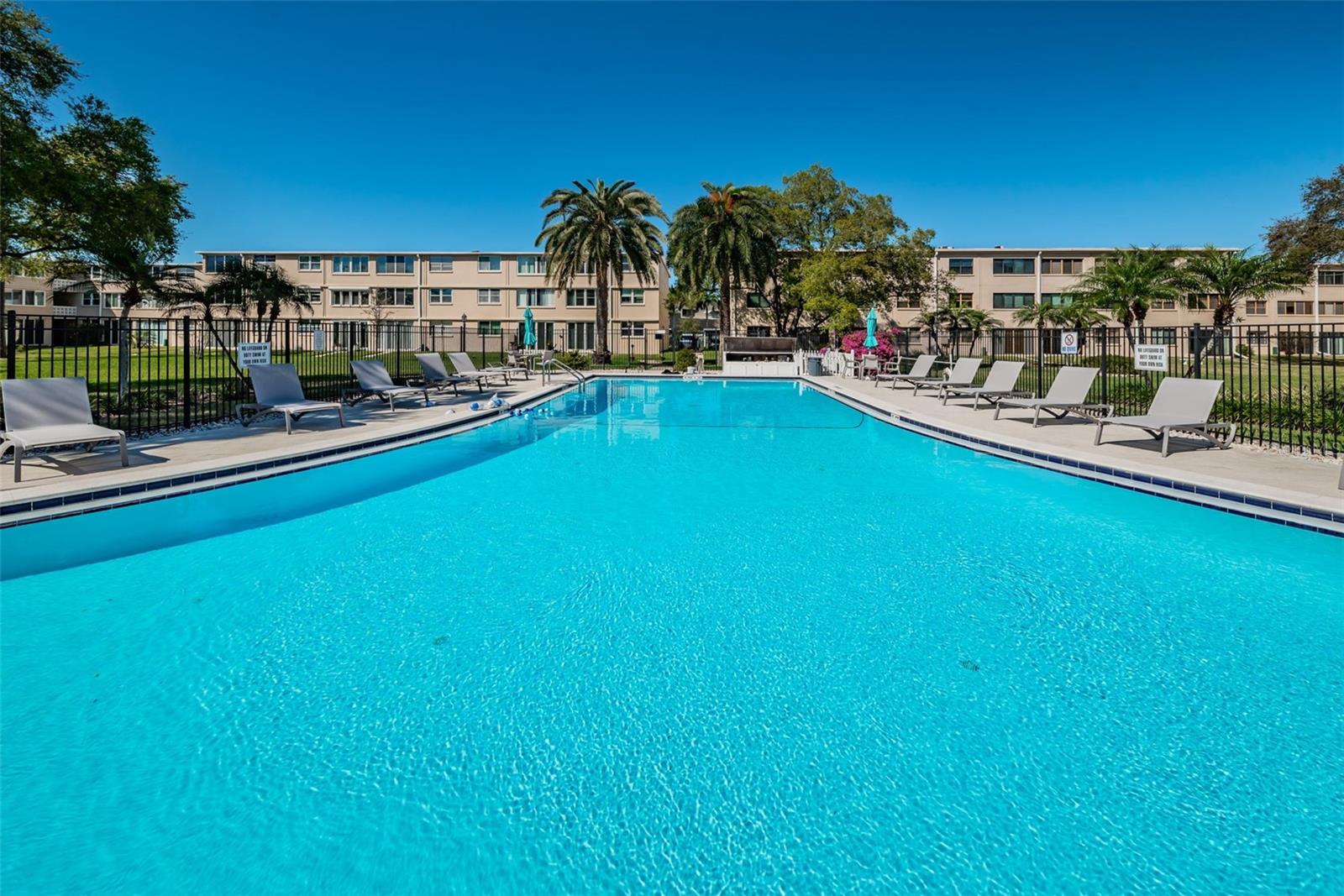 Image 33 of 41 For 4915 Bay Street Ne 126