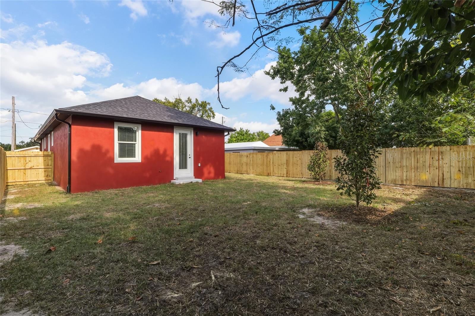 Image 17 of 19 For 1515 Knollwood Street