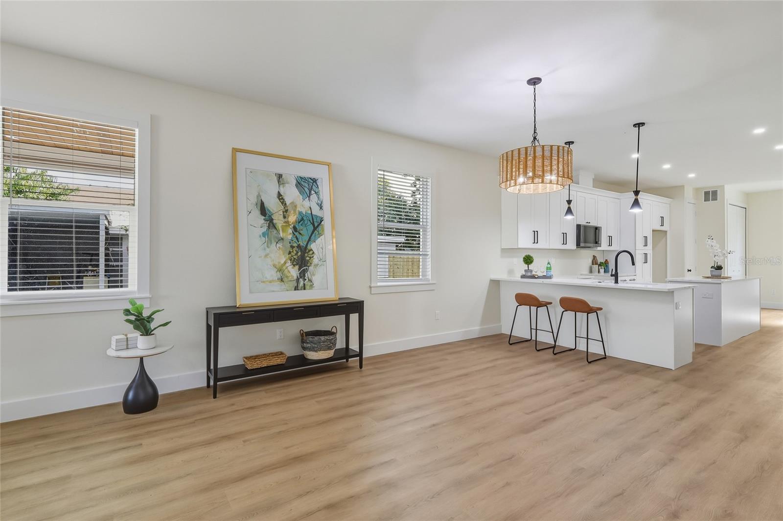 Image 2 of 19 For 1515 Knollwood Street