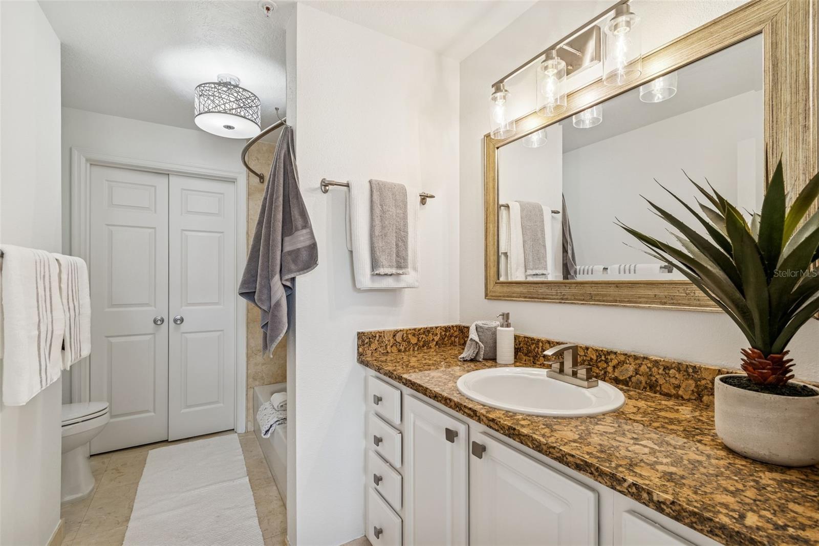 Image 22 of 47 For 501 Knights Run Avenue 2206