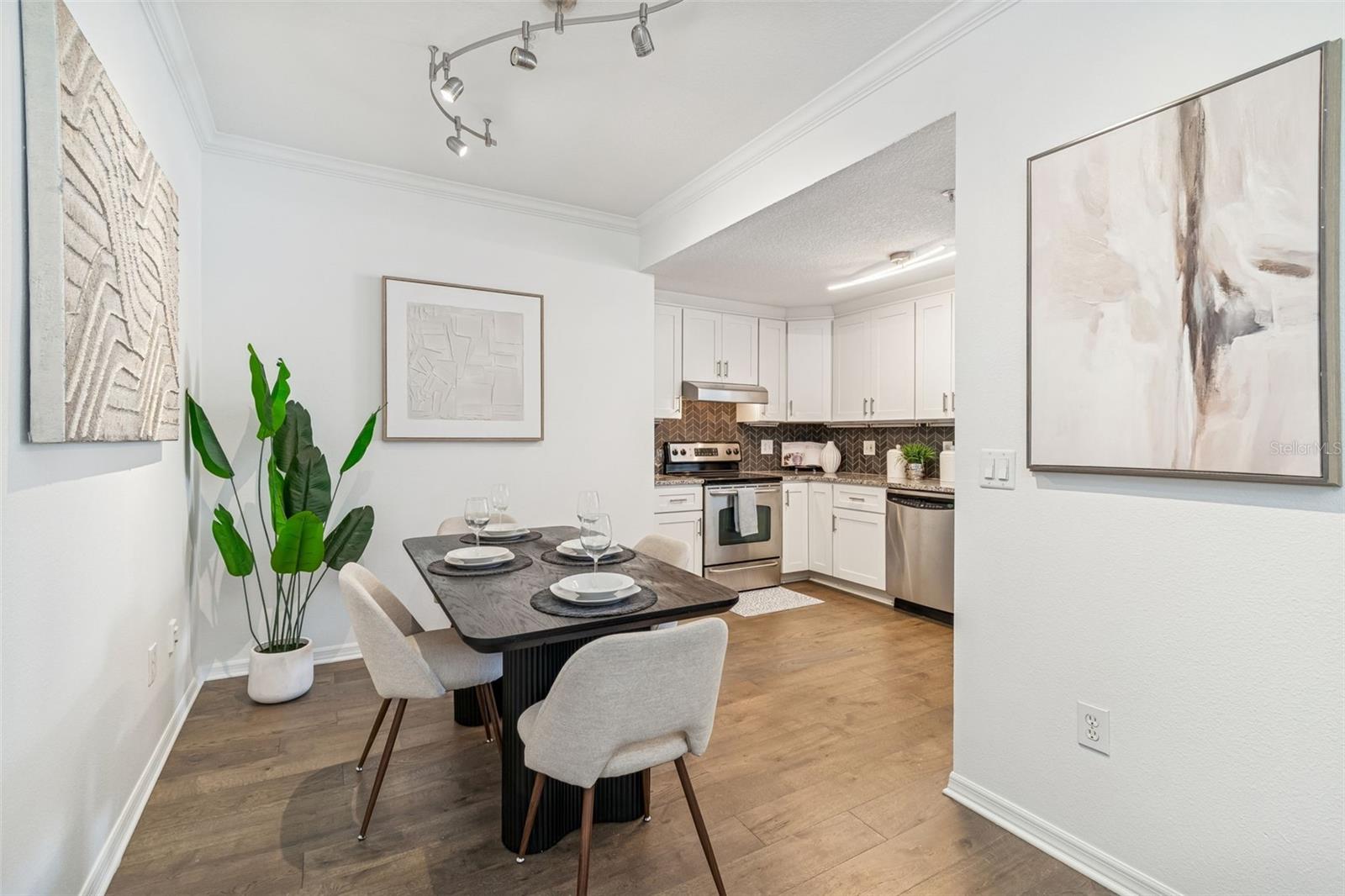 Image 4 of 47 For 501 Knights Run Avenue 2206