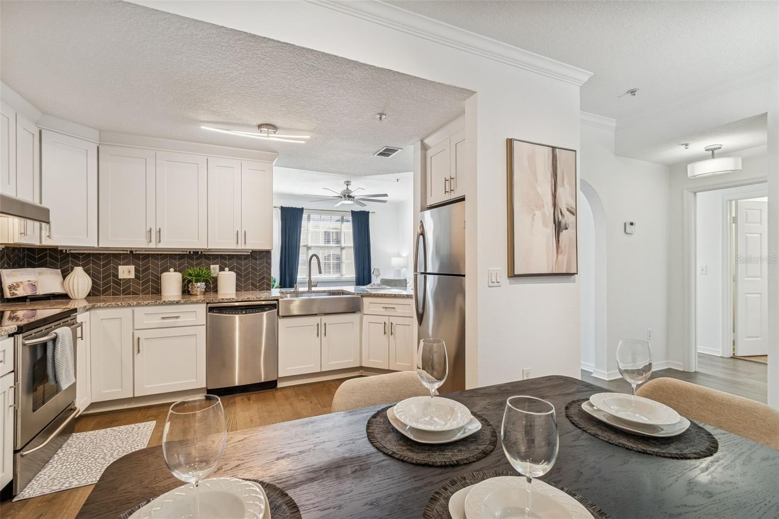 Image 6 of 47 For 501 Knights Run Avenue 2206