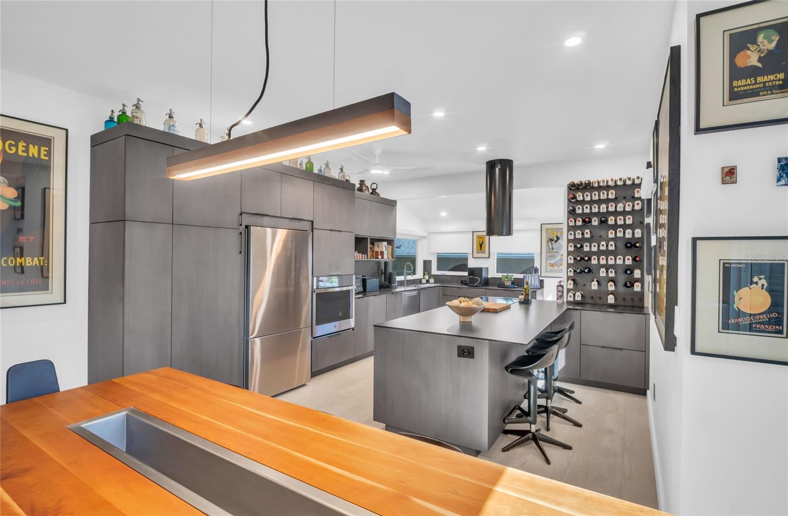 Image 15 of 16 For 747 2nd Street N