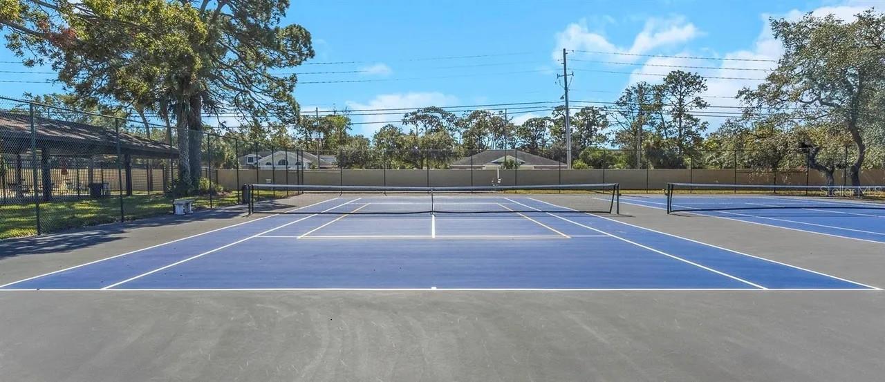 Image 40 of 43 For 2679 Sabal Springs Circle 102