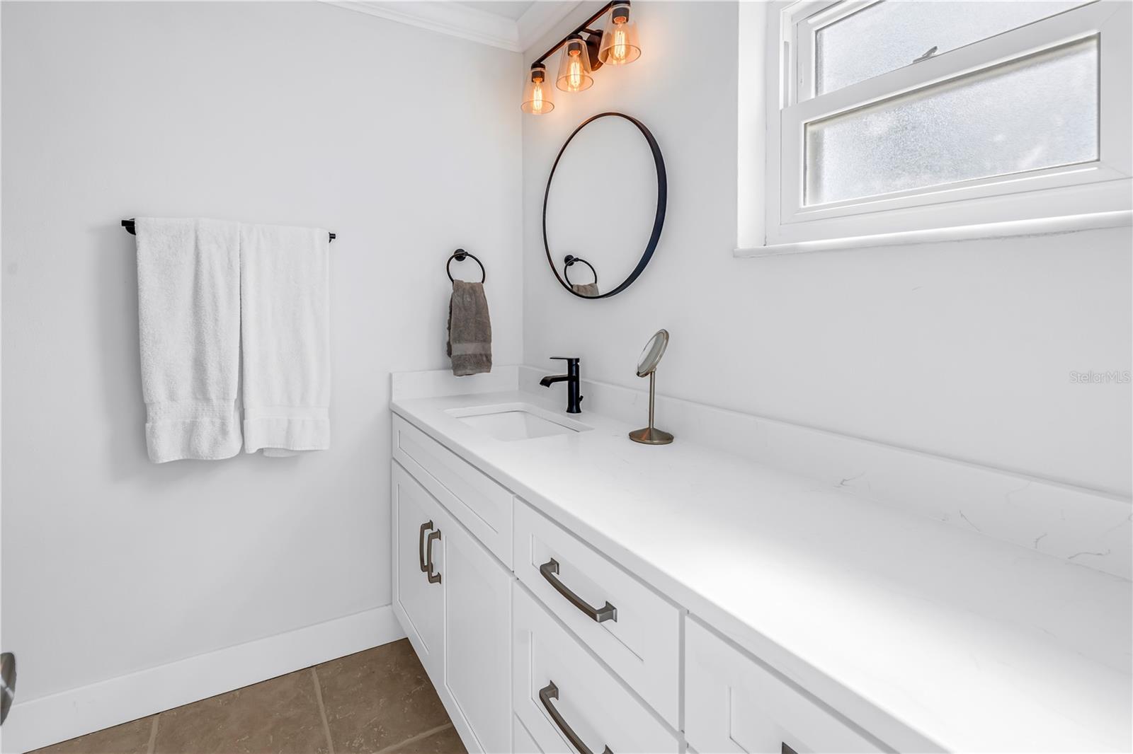 Image 21 of 41 For 4000 14th Street Ne