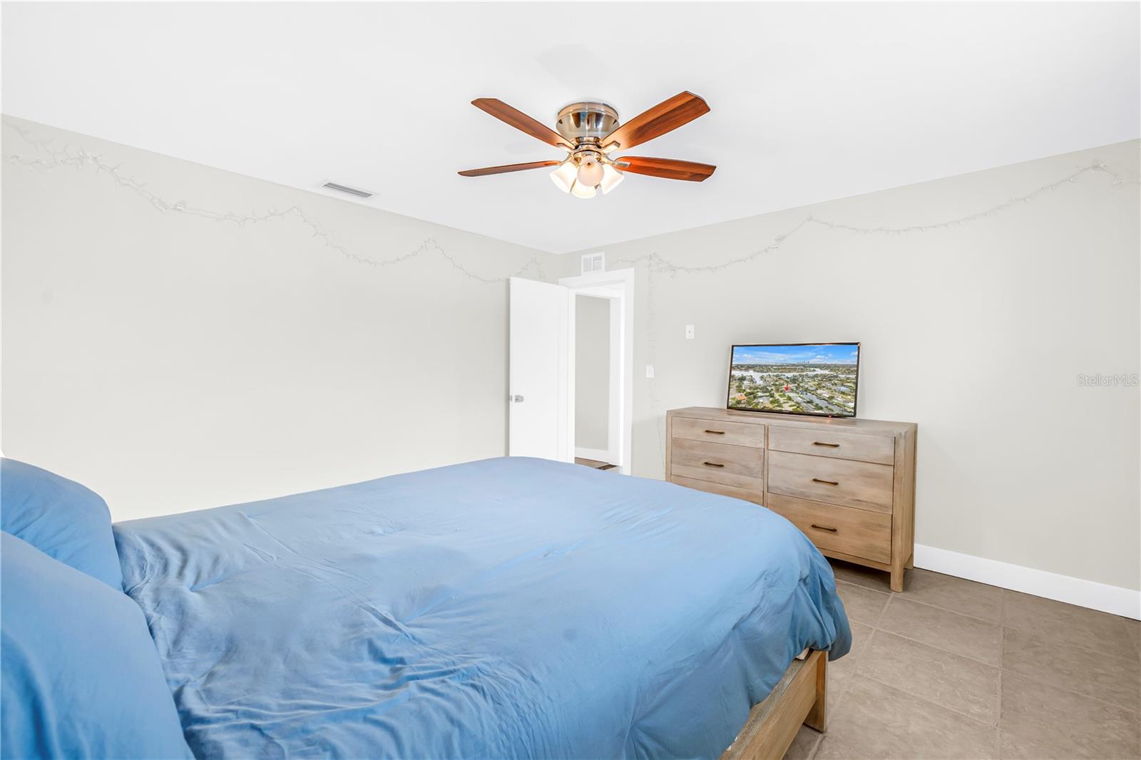 Image 24 of 41 For 4000 14th Street Ne