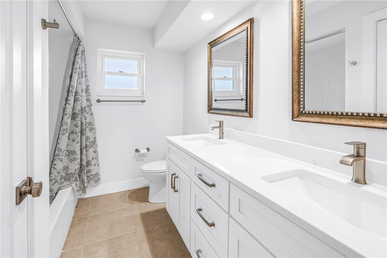 Image 28 of 41 For 4000 14th Street Ne