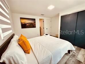 Listing photo id 10 for 5925 Beverly Drive