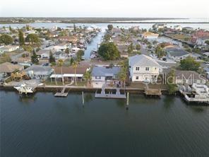 Listing photo id 21 for 5925 Beverly Drive