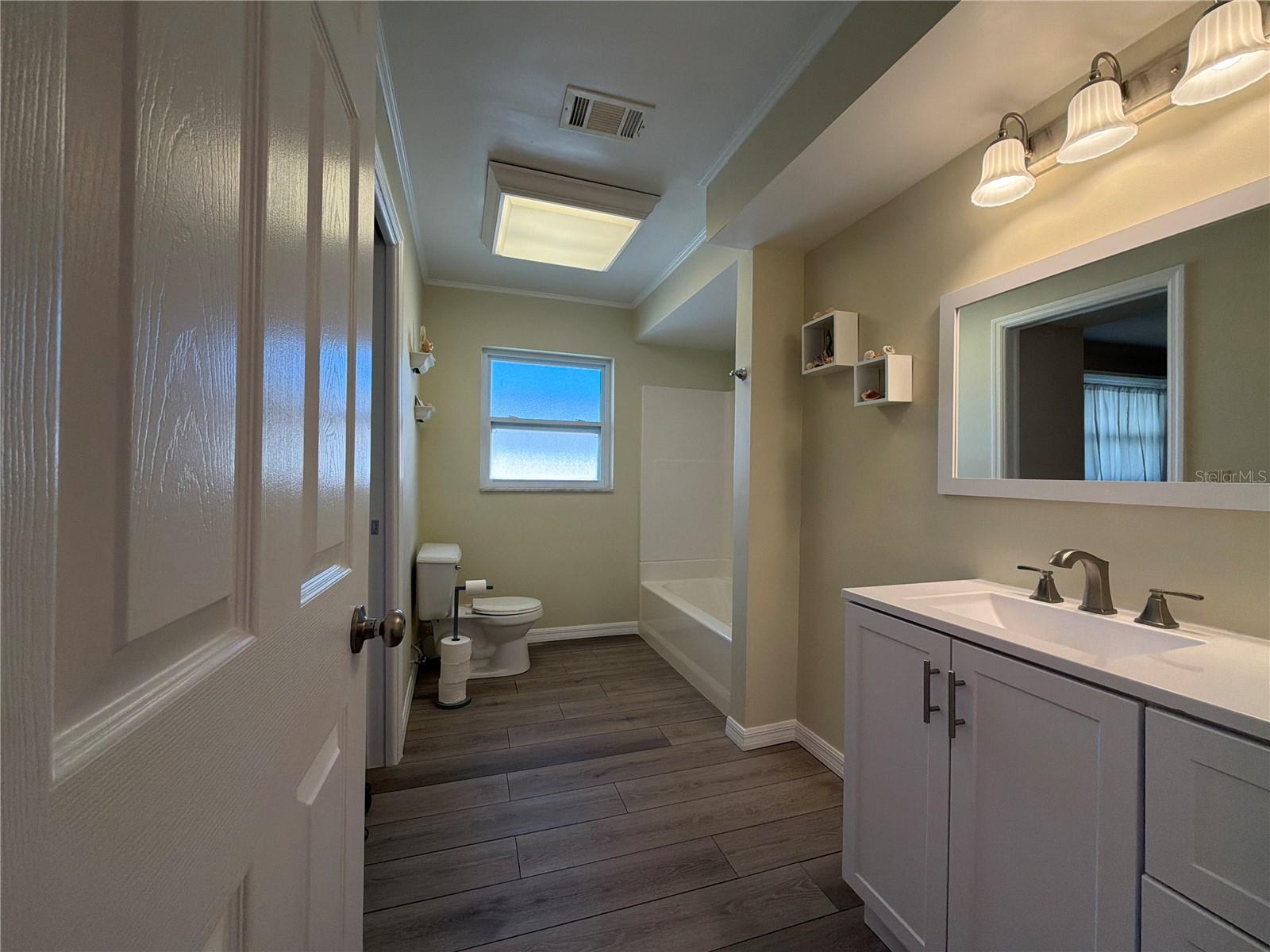 Image 25 of 42 For 108 14th Street