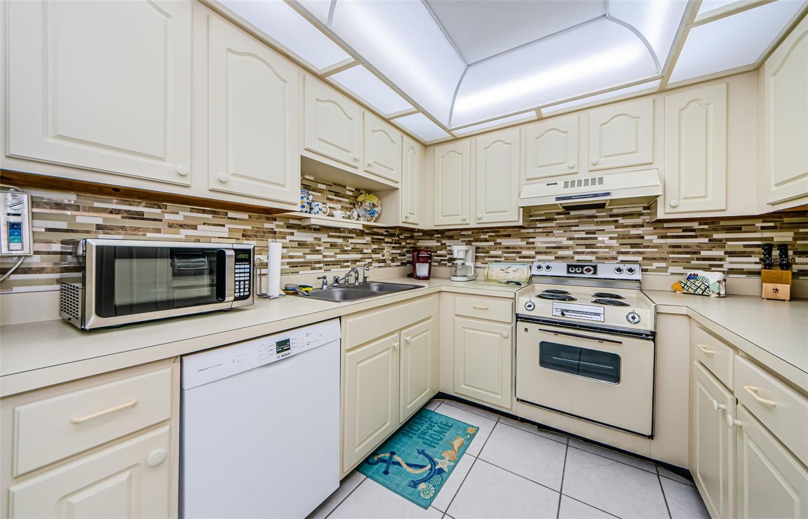 Image 10 of 40 For 2700 Bayshore Boulevard 11309