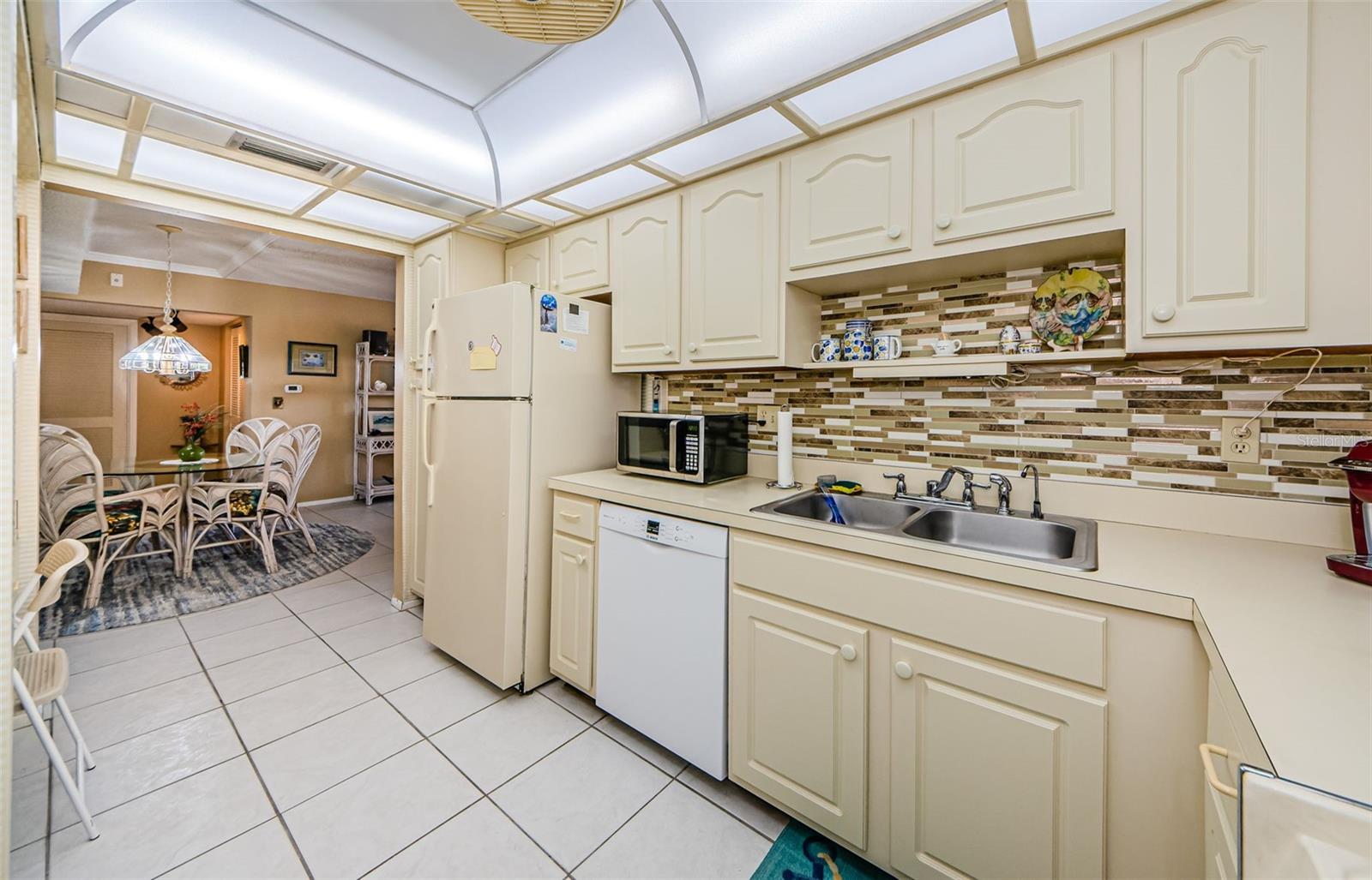 Image 11 of 40 For 2700 Bayshore Boulevard 11309