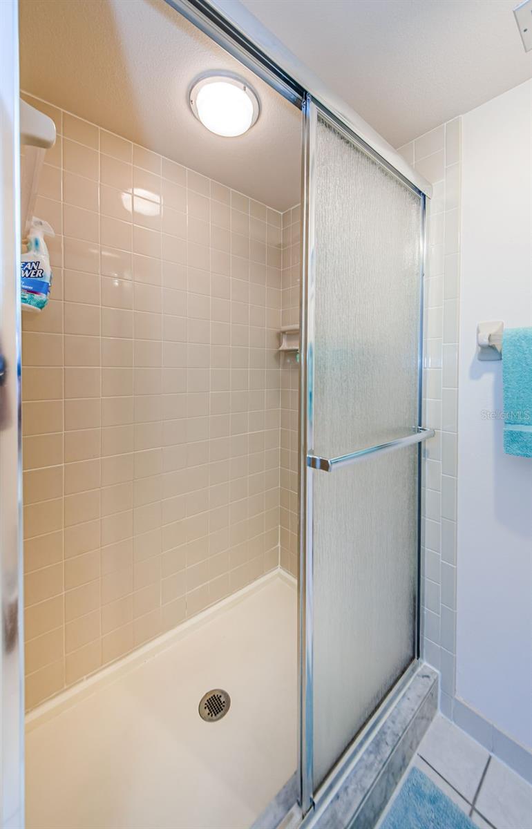 Image 25 of 40 For 2700 Bayshore Boulevard 11309