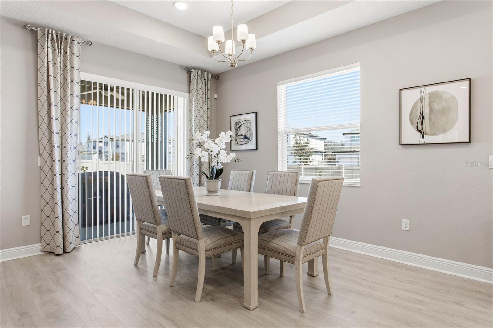 Listing photo id 16 for 33287 Sycamore Leaf Drive