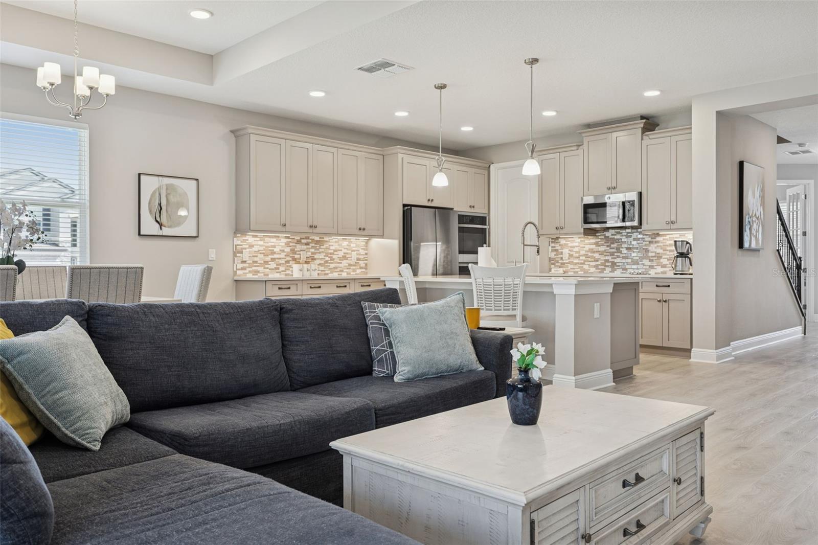 Listing photo id 20 for 33287 Sycamore Leaf Drive