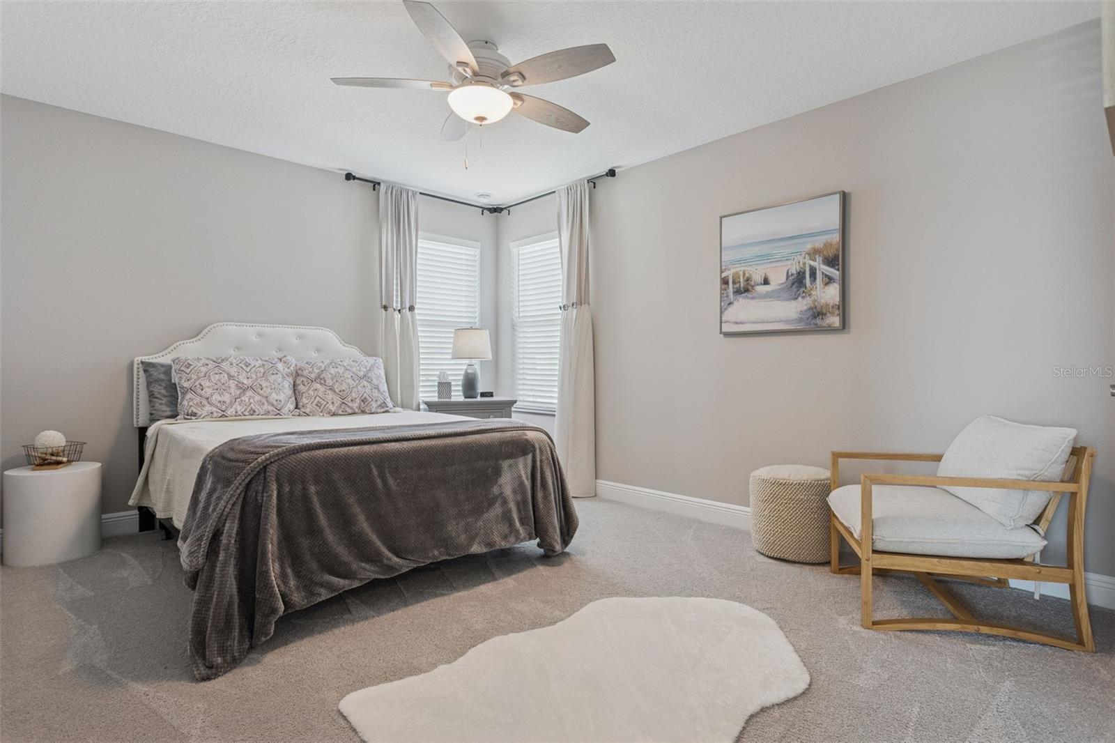 Listing photo id 24 for 33287 Sycamore Leaf Drive