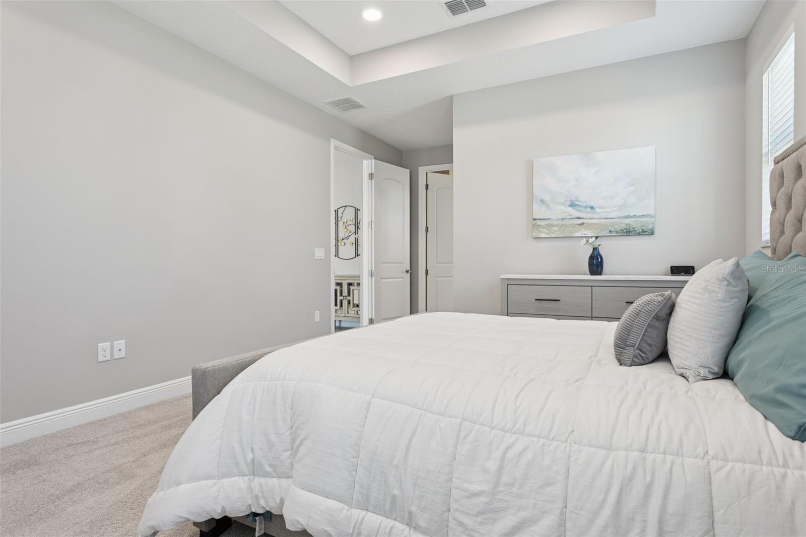 Listing photo id 35 for 33287 Sycamore Leaf Drive