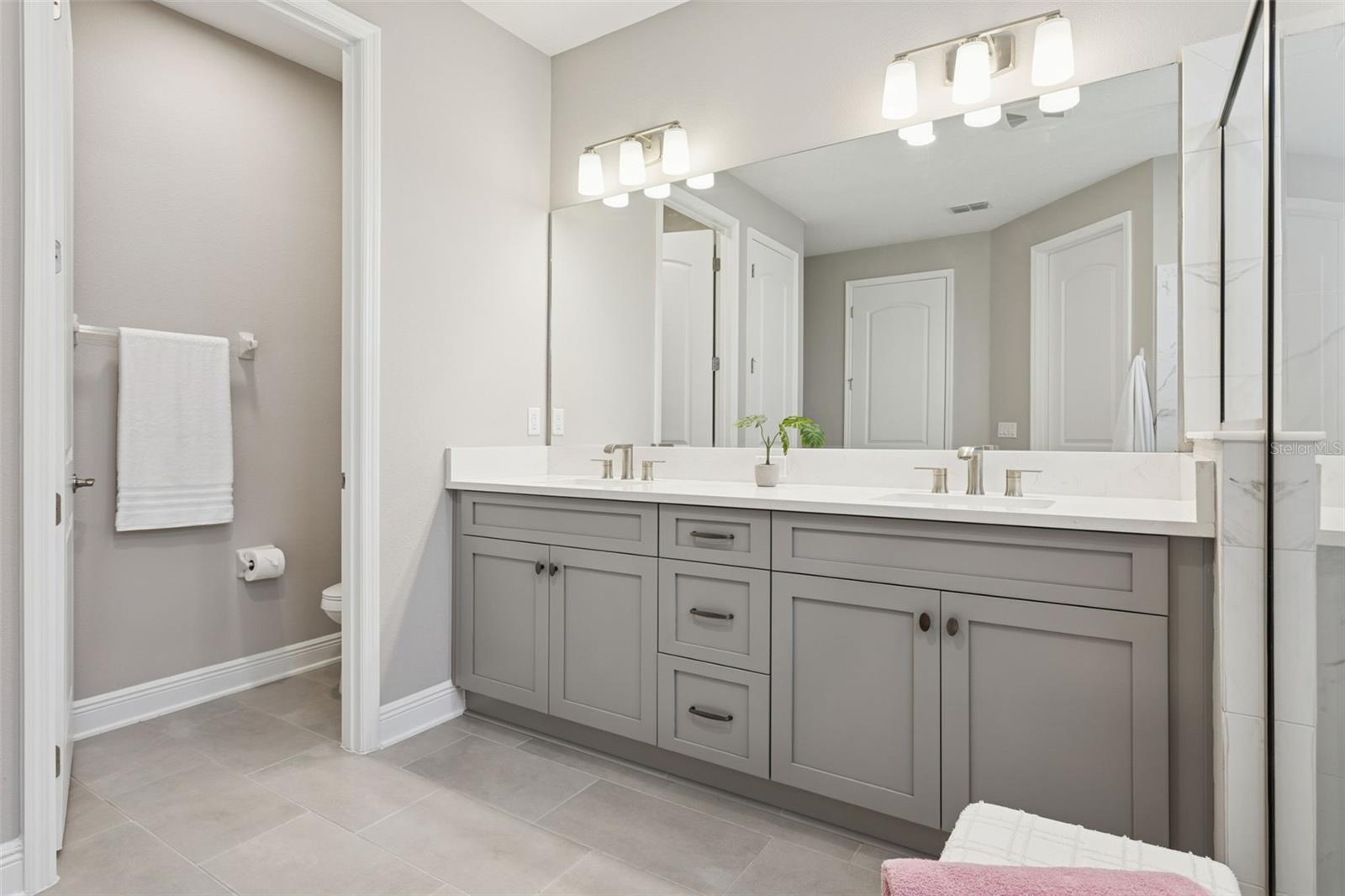 Listing photo id 38 for 33287 Sycamore Leaf Drive