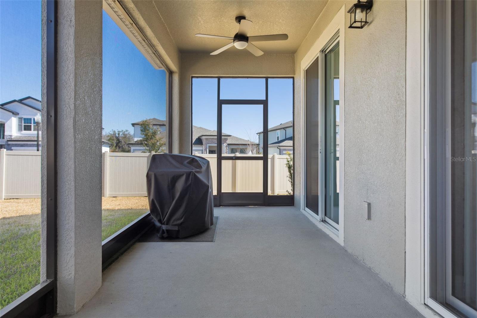 Listing photo id 41 for 33287 Sycamore Leaf Drive