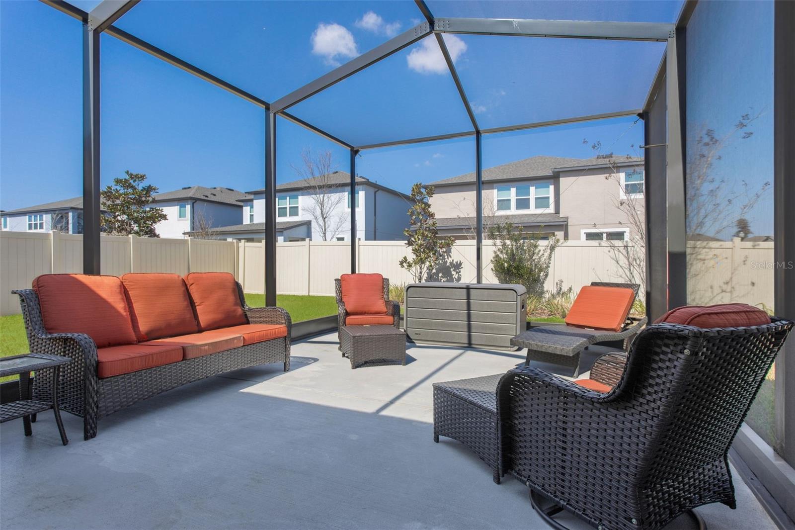 Listing photo id 43 for 33287 Sycamore Leaf Drive