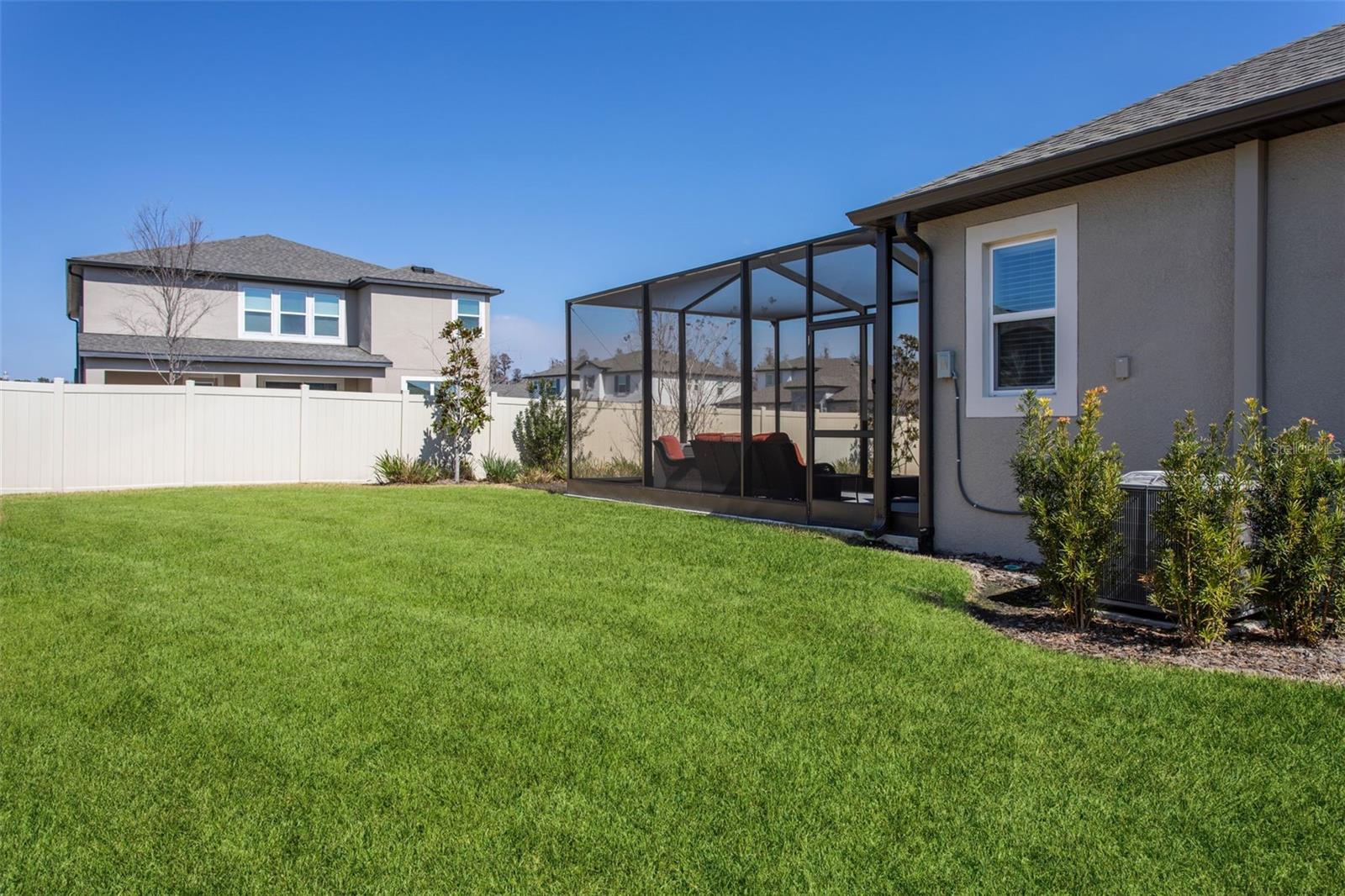 Listing photo id 45 for 33287 Sycamore Leaf Drive