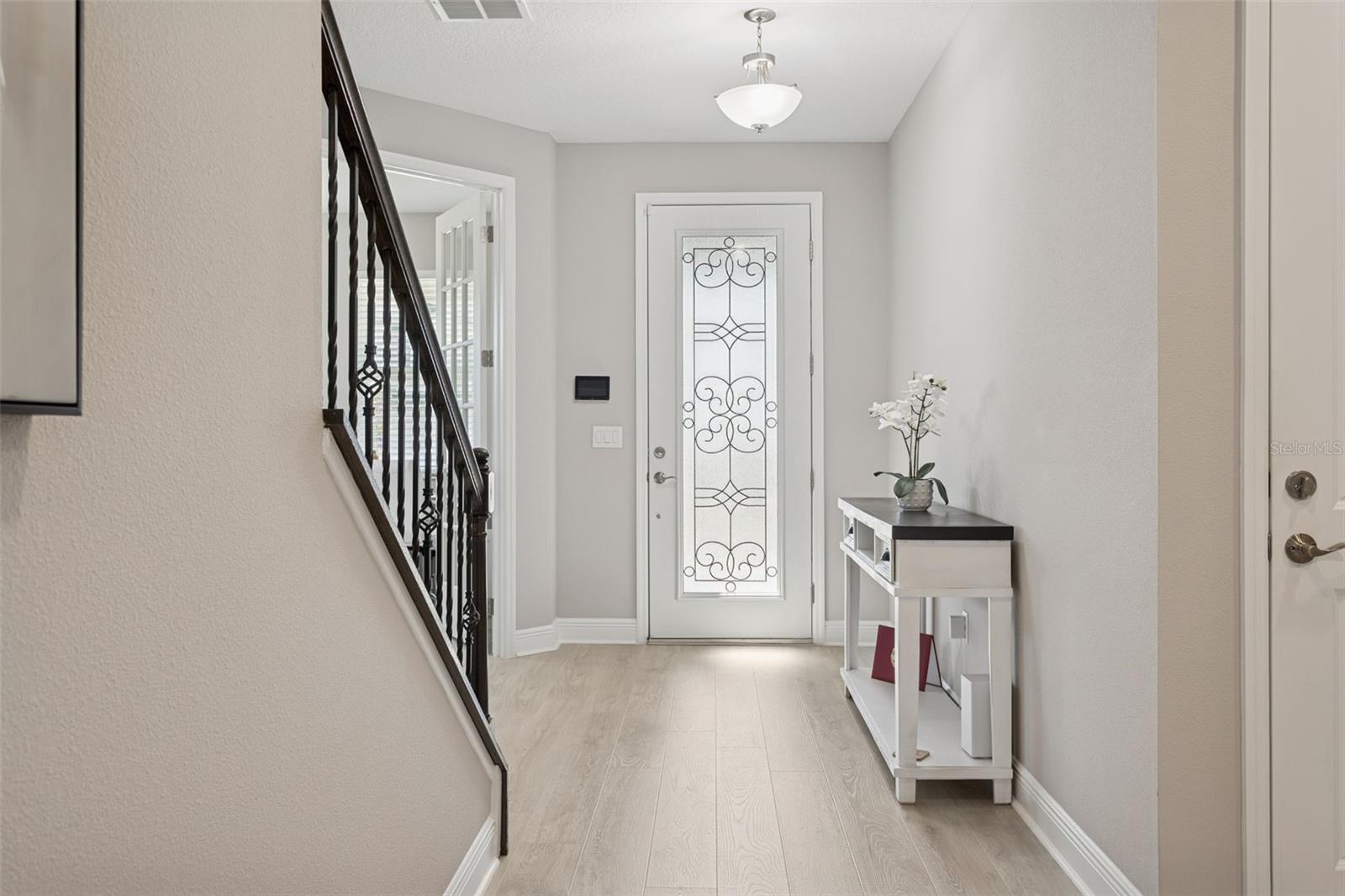 Listing photo id 5 for 33287 Sycamore Leaf Drive