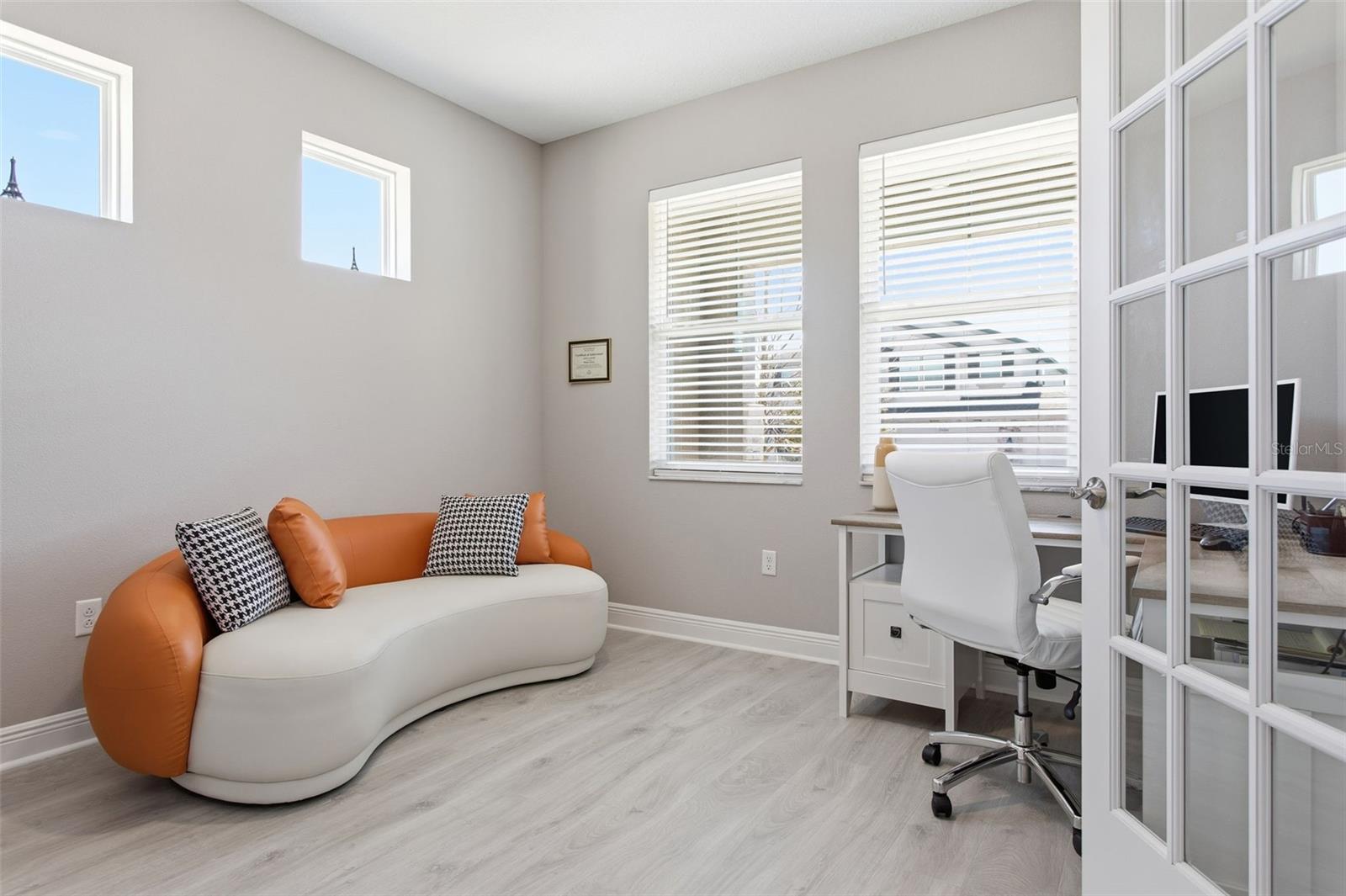 Listing photo id 7 for 33287 Sycamore Leaf Drive