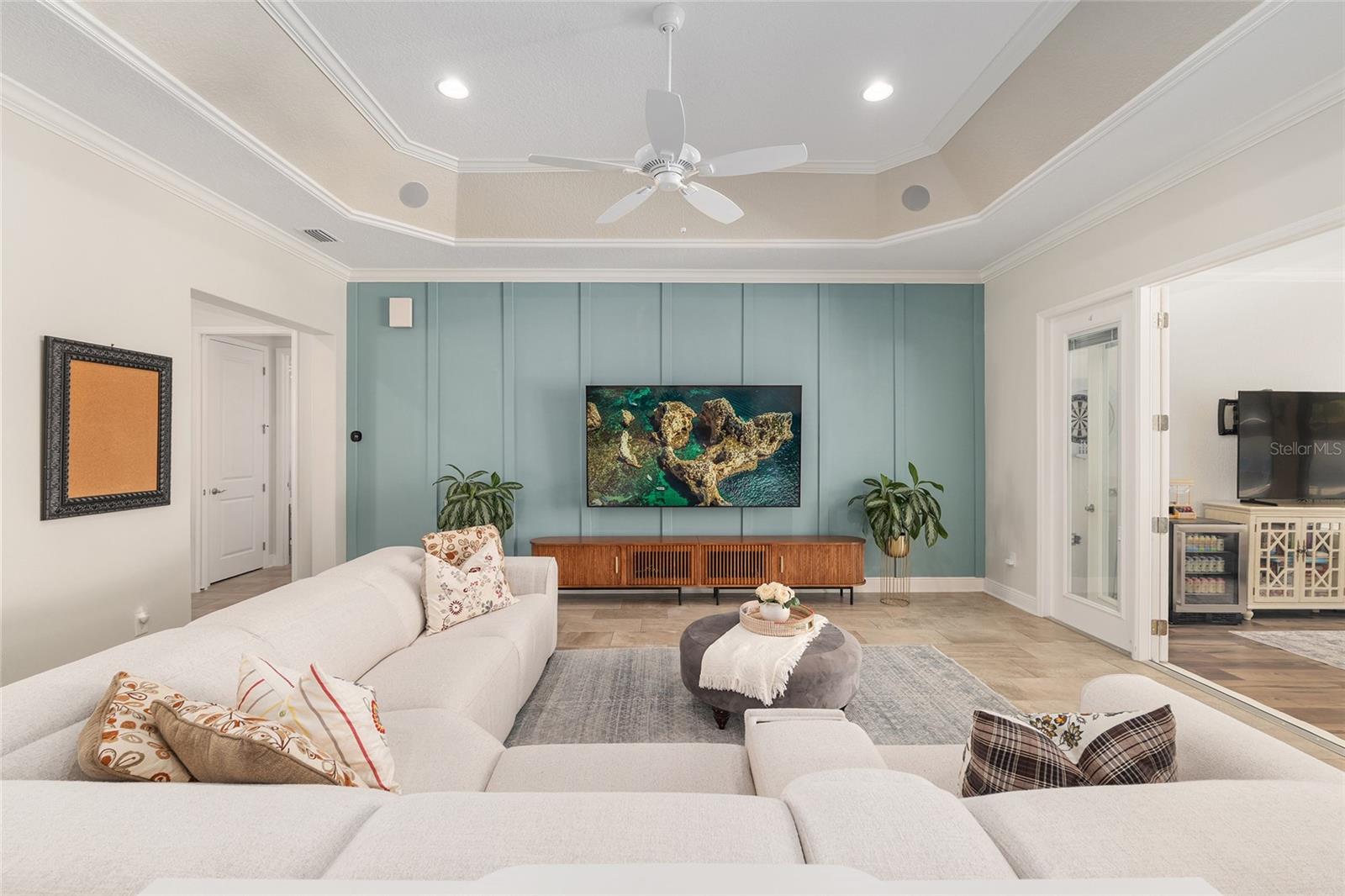 Image 17 of 100 For 11207 Roz Way