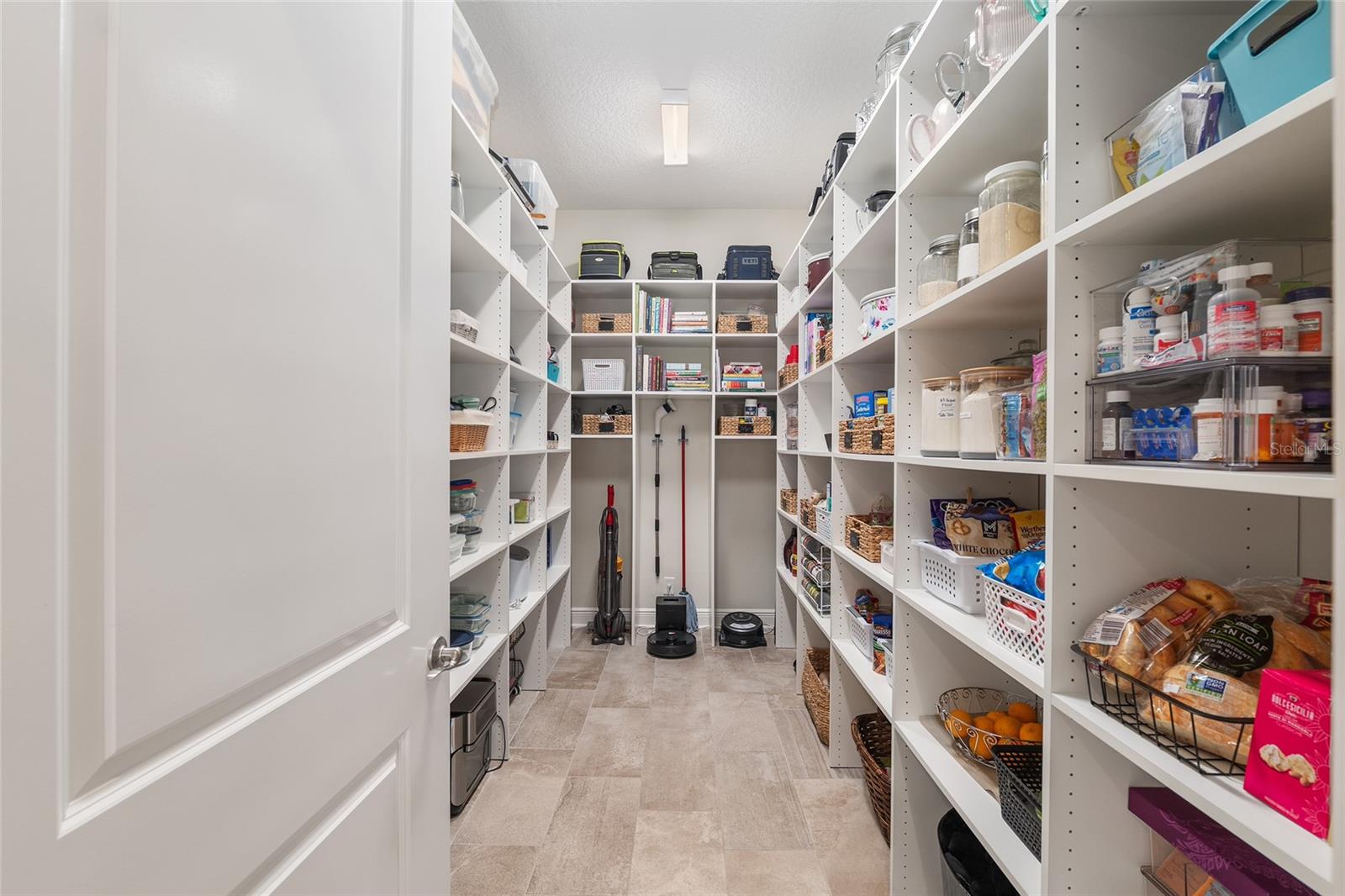 Image 29 of 100 For 11207 Roz Way