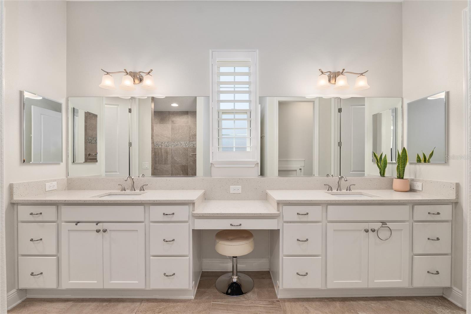 Image 33 of 100 For 11207 Roz Way