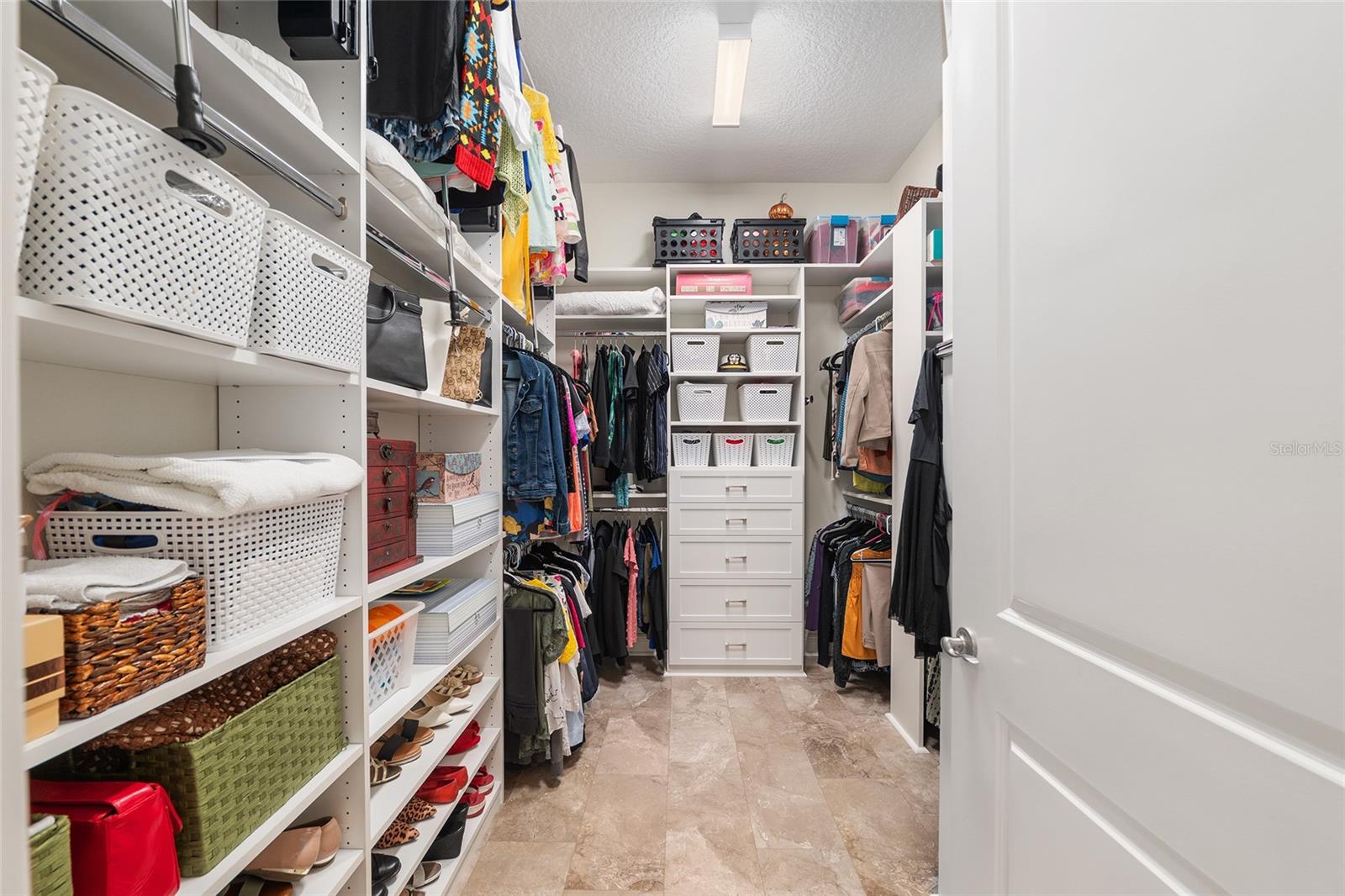 Image 38 of 100 For 11207 Roz Way