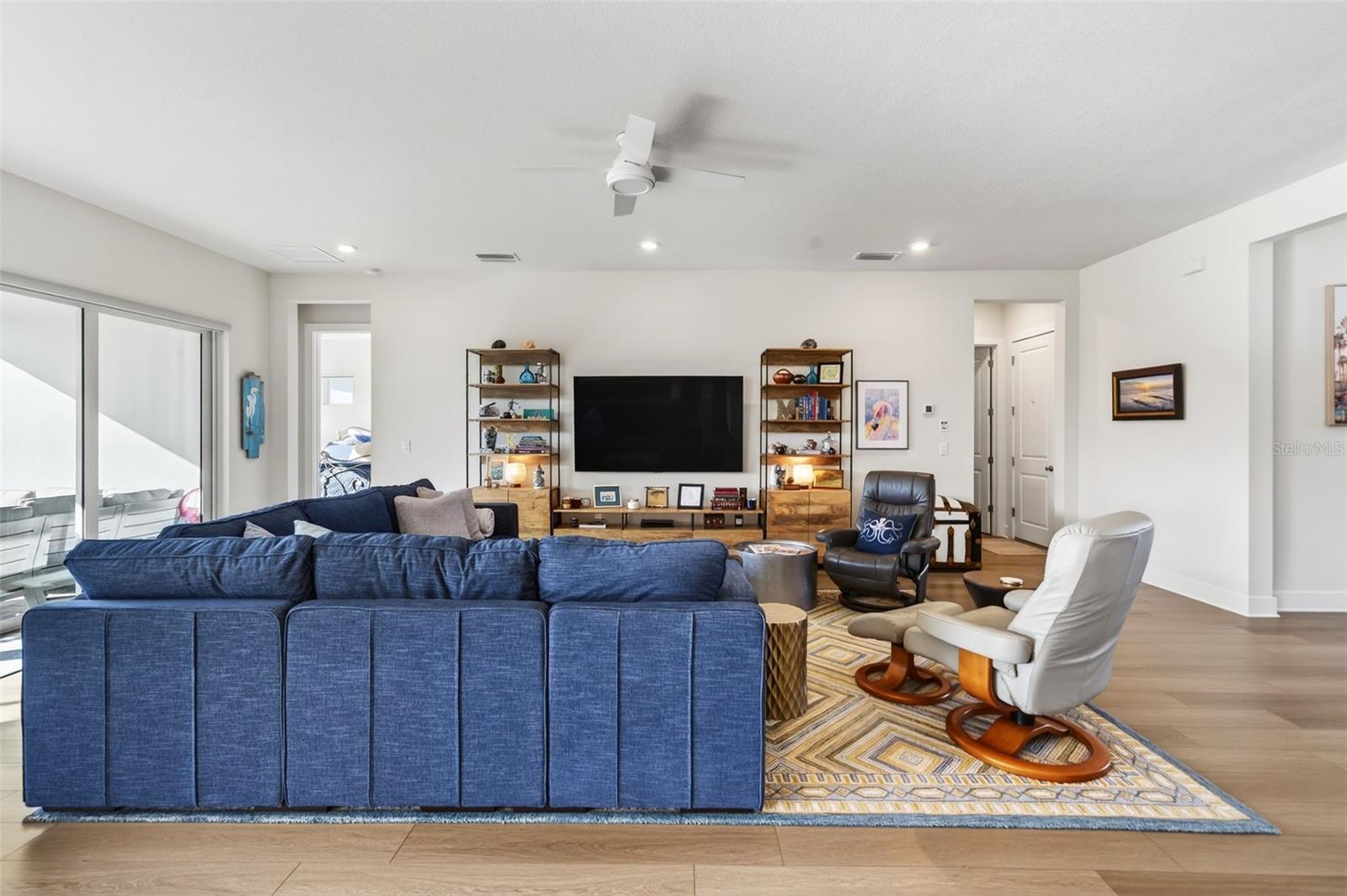 Image 13 of 94 For 8903 Drummer Plank Drive