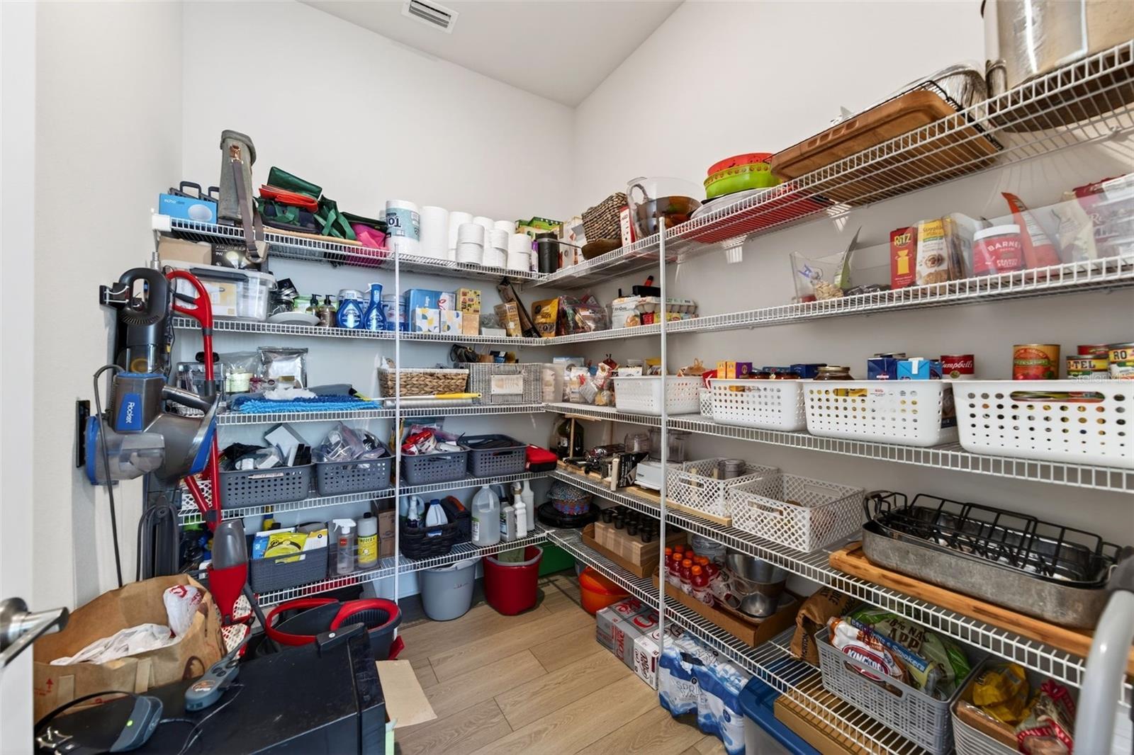 Image 25 of 94 For 8903 Drummer Plank Drive