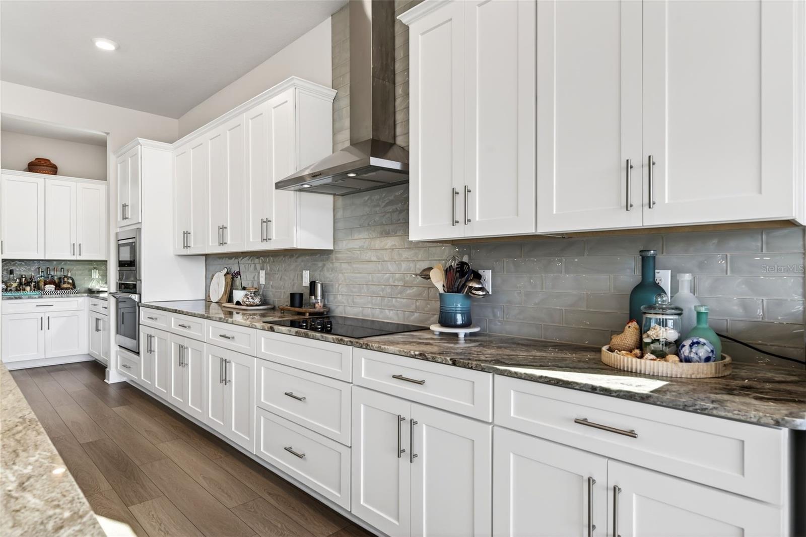 Image 28 of 94 For 8903 Drummer Plank Drive