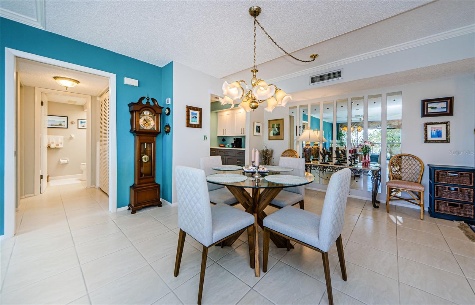 Image 10 of 41 For 2700 Bayshore Boulevard 11307