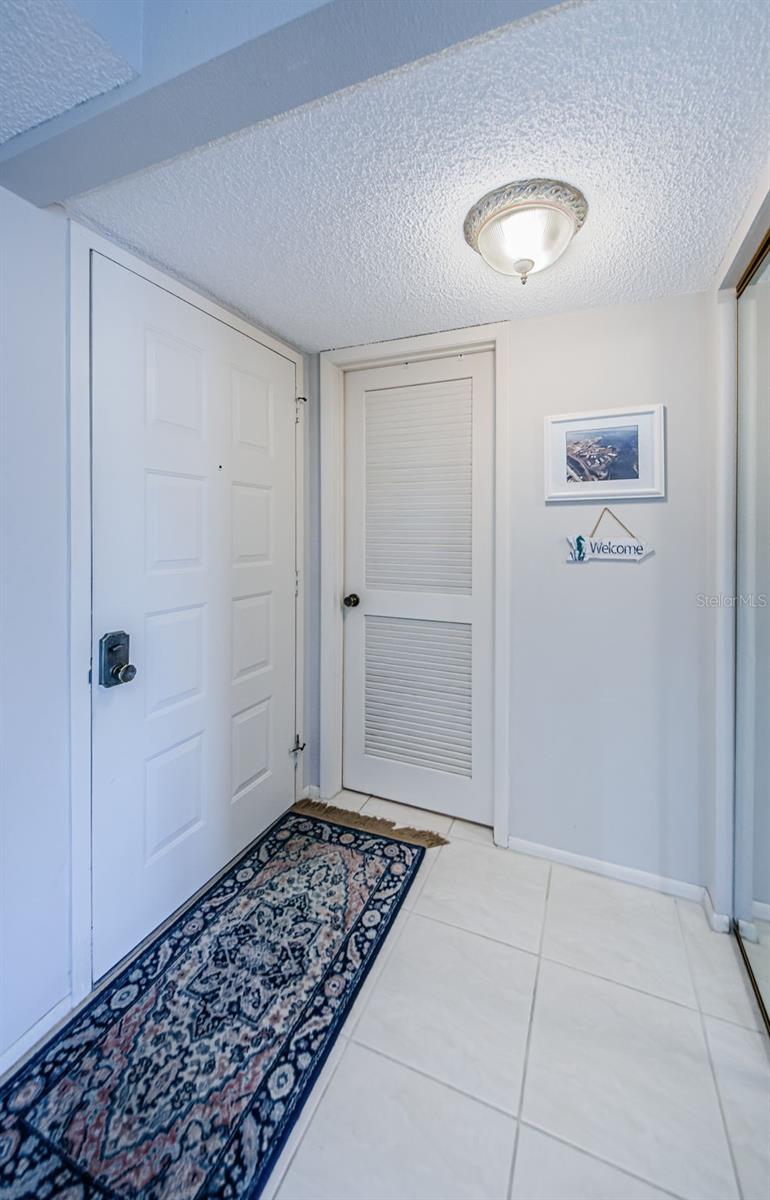 Image 16 of 41 For 2700 Bayshore Boulevard 11307