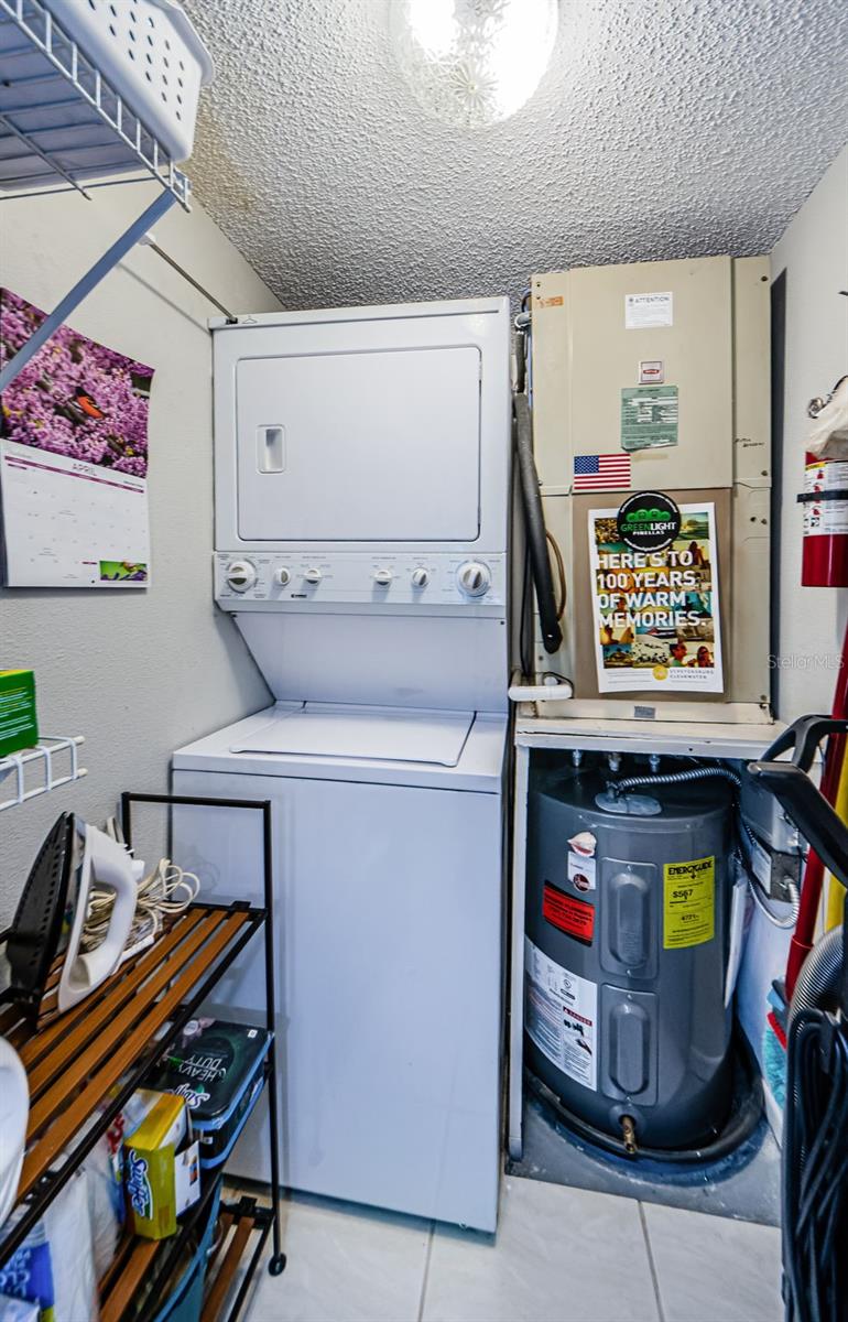 Image 17 of 41 For 2700 Bayshore Boulevard 11307