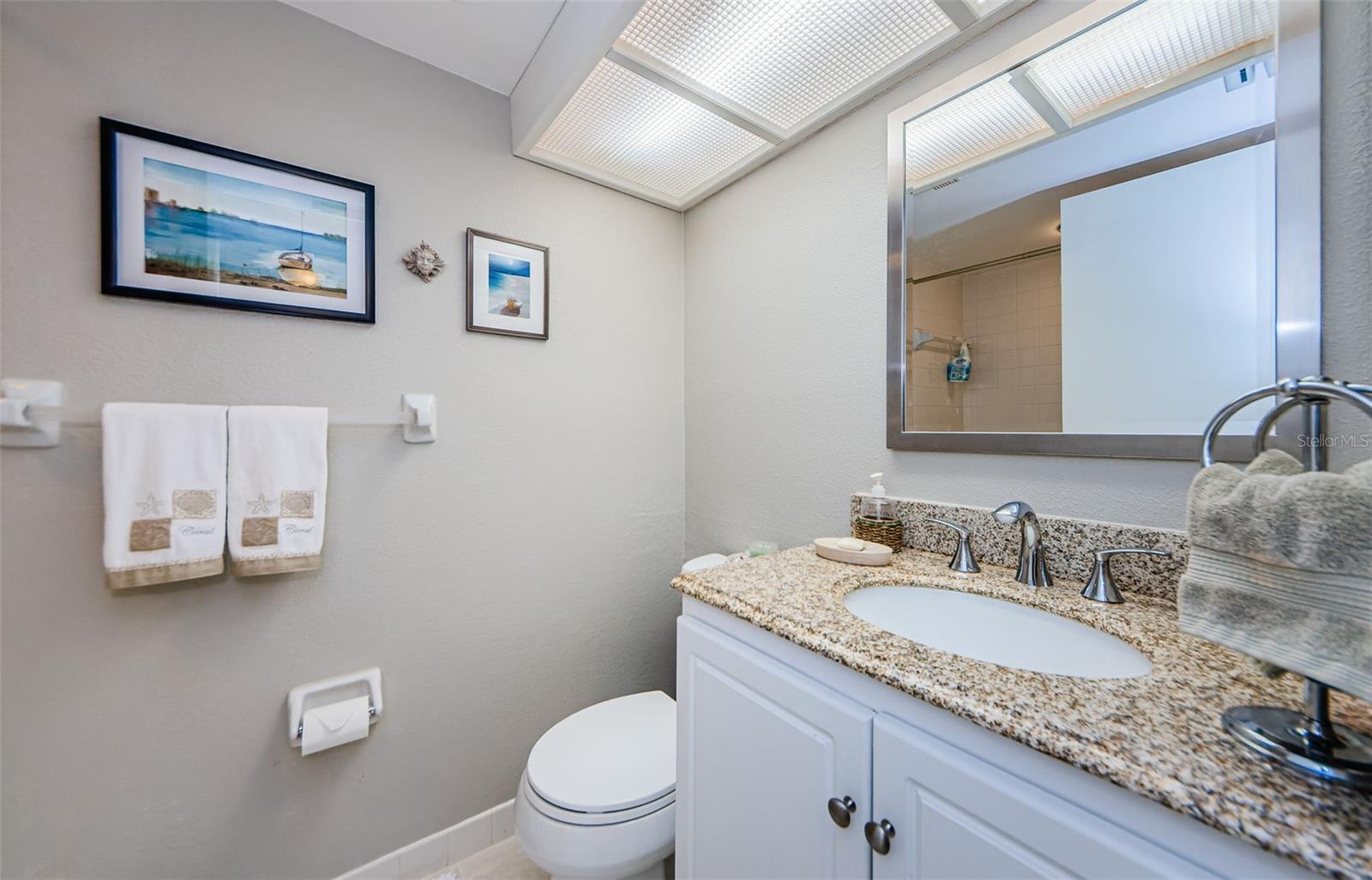 Image 26 of 41 For 2700 Bayshore Boulevard 11307