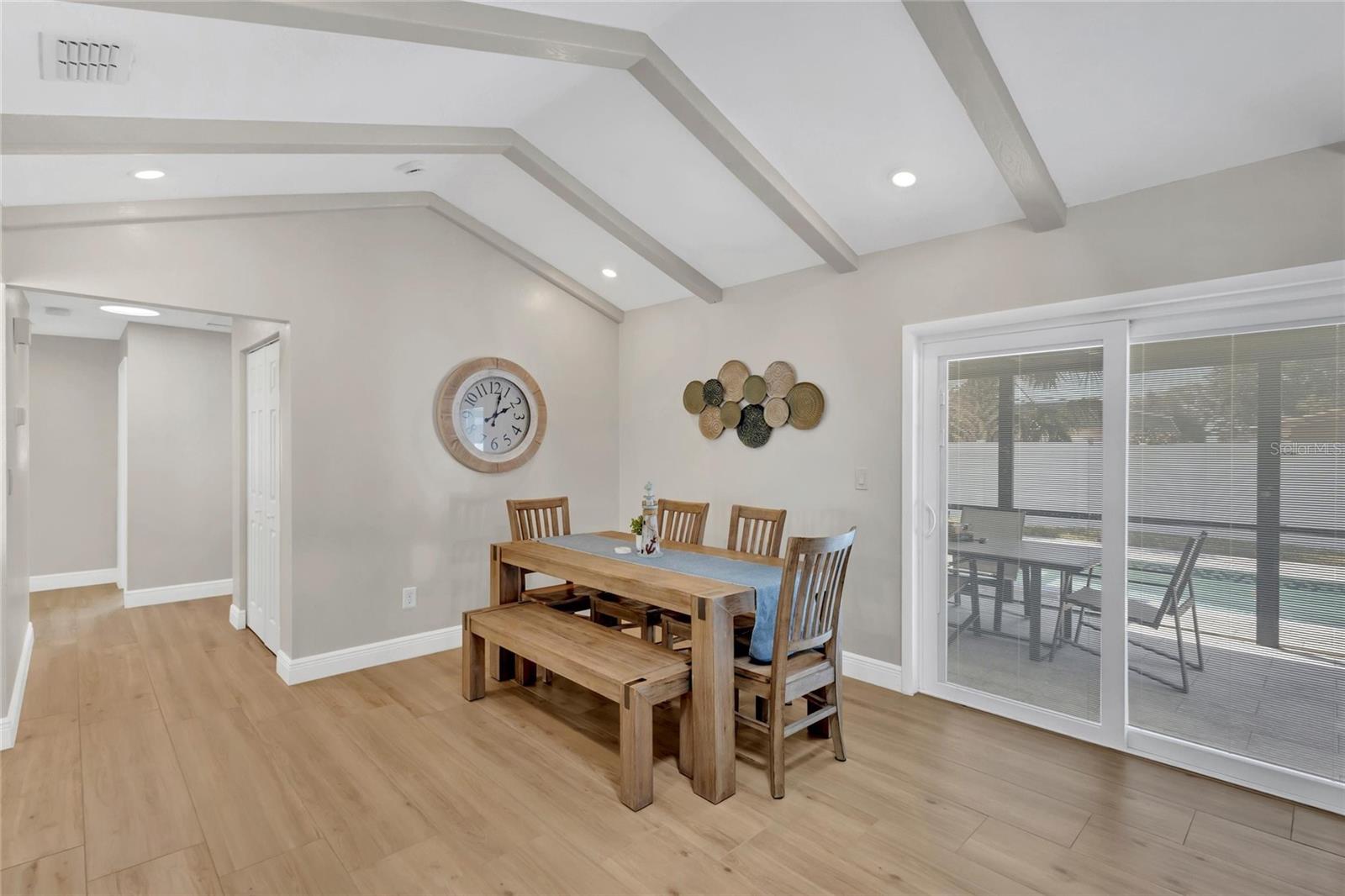 Listing photo id 12 for 11034 Malaga Drive