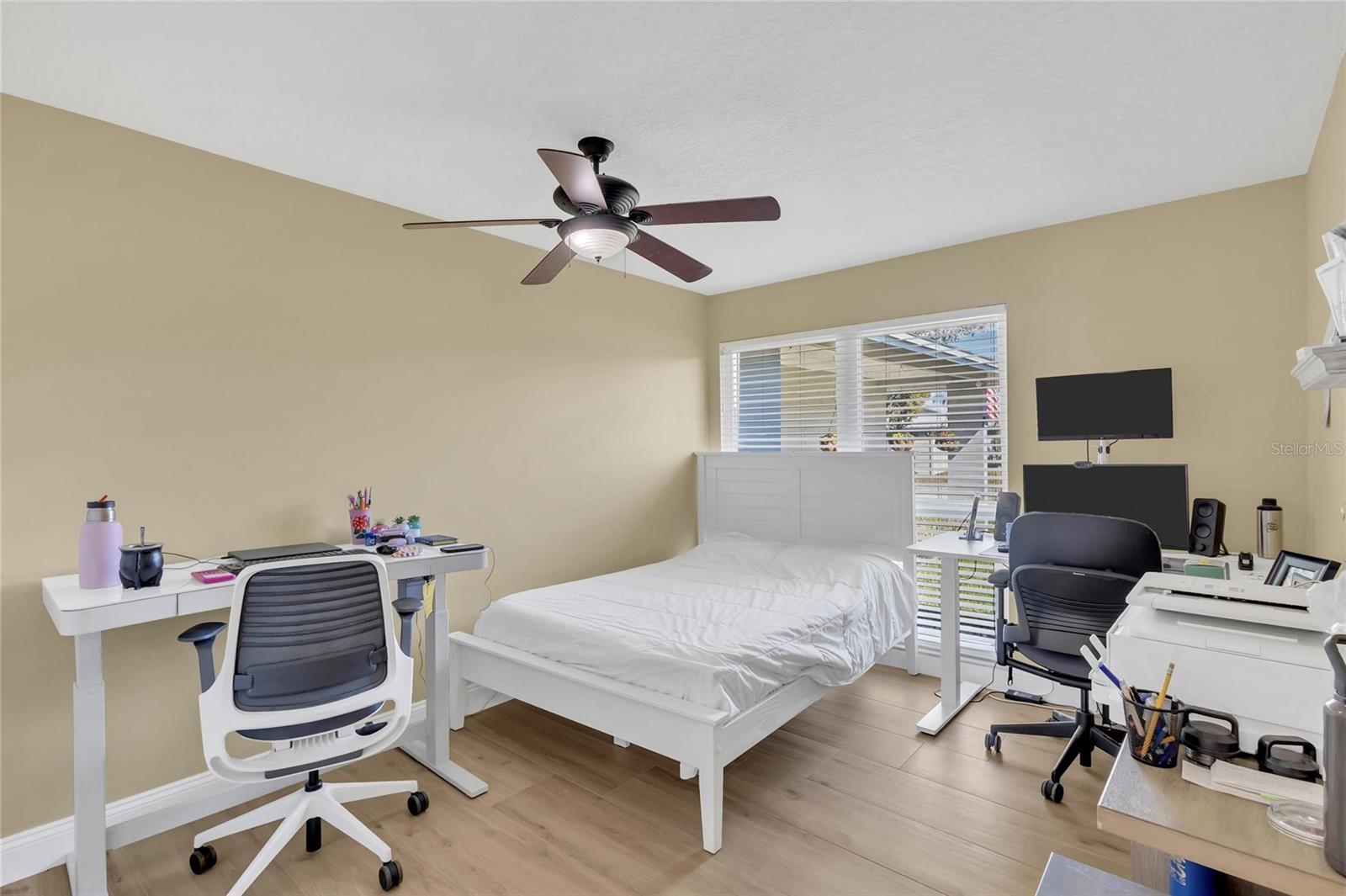 Listing photo id 14 for 11034 Malaga Drive