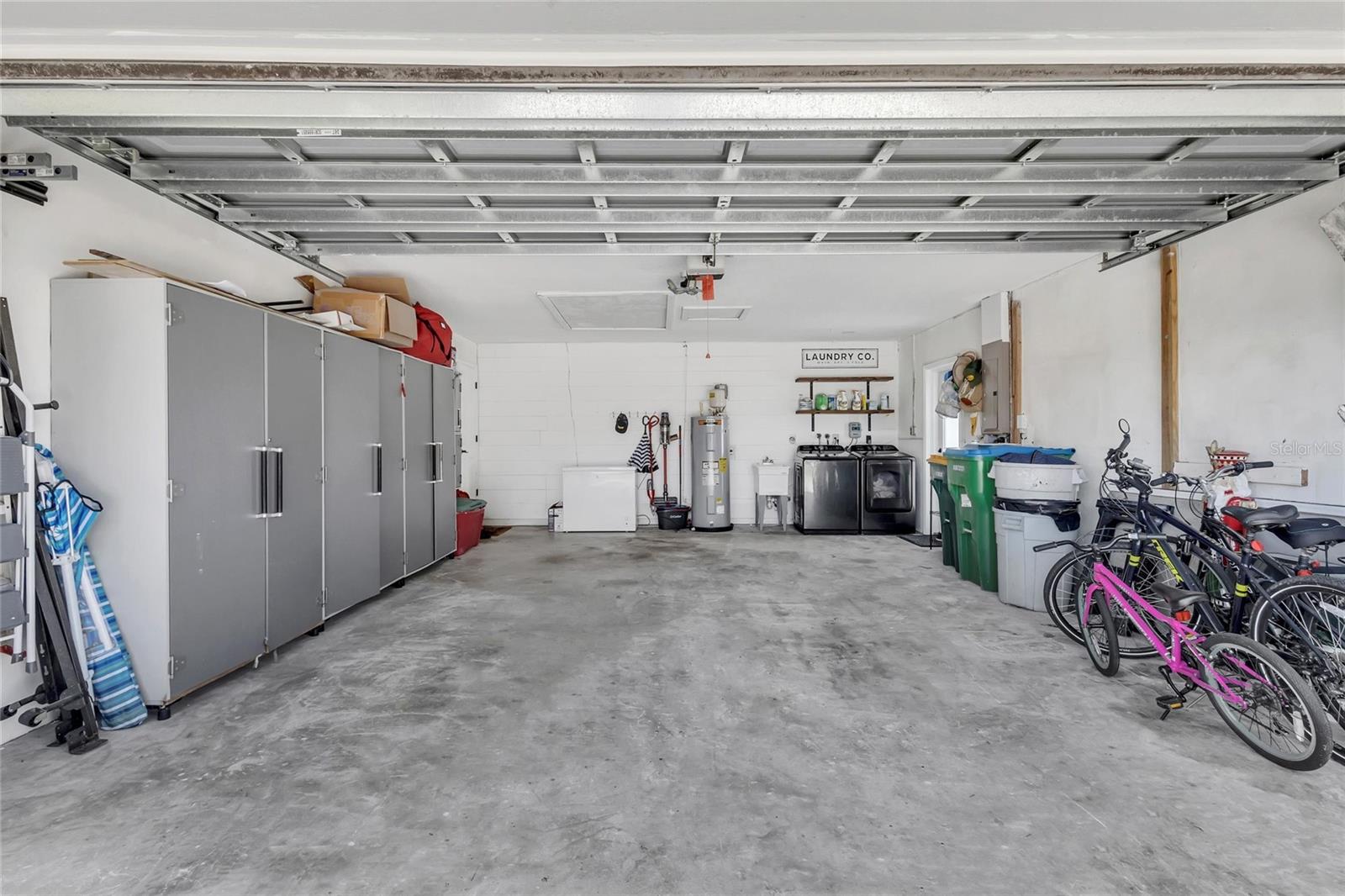 Listing photo id 31 for 11034 Malaga Drive