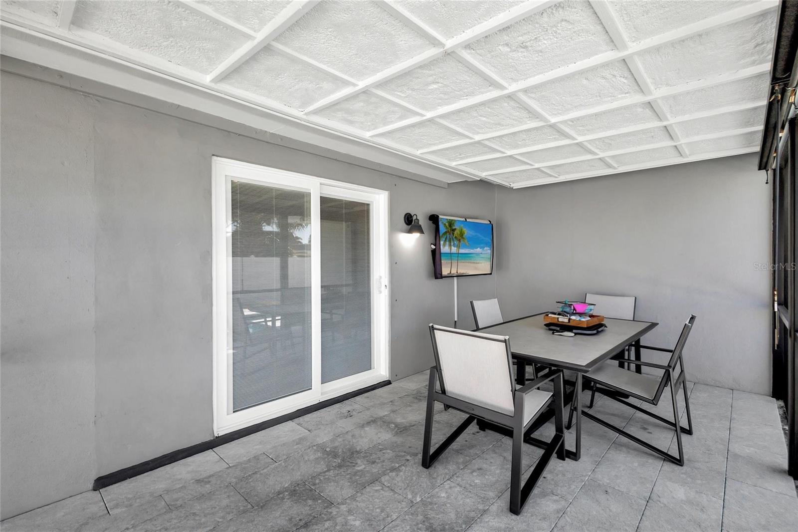 Listing photo id 42 for 11034 Malaga Drive