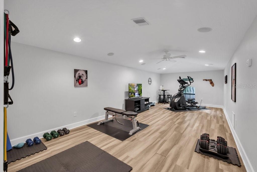 Image 52 of 85 For 11832 Neal Road