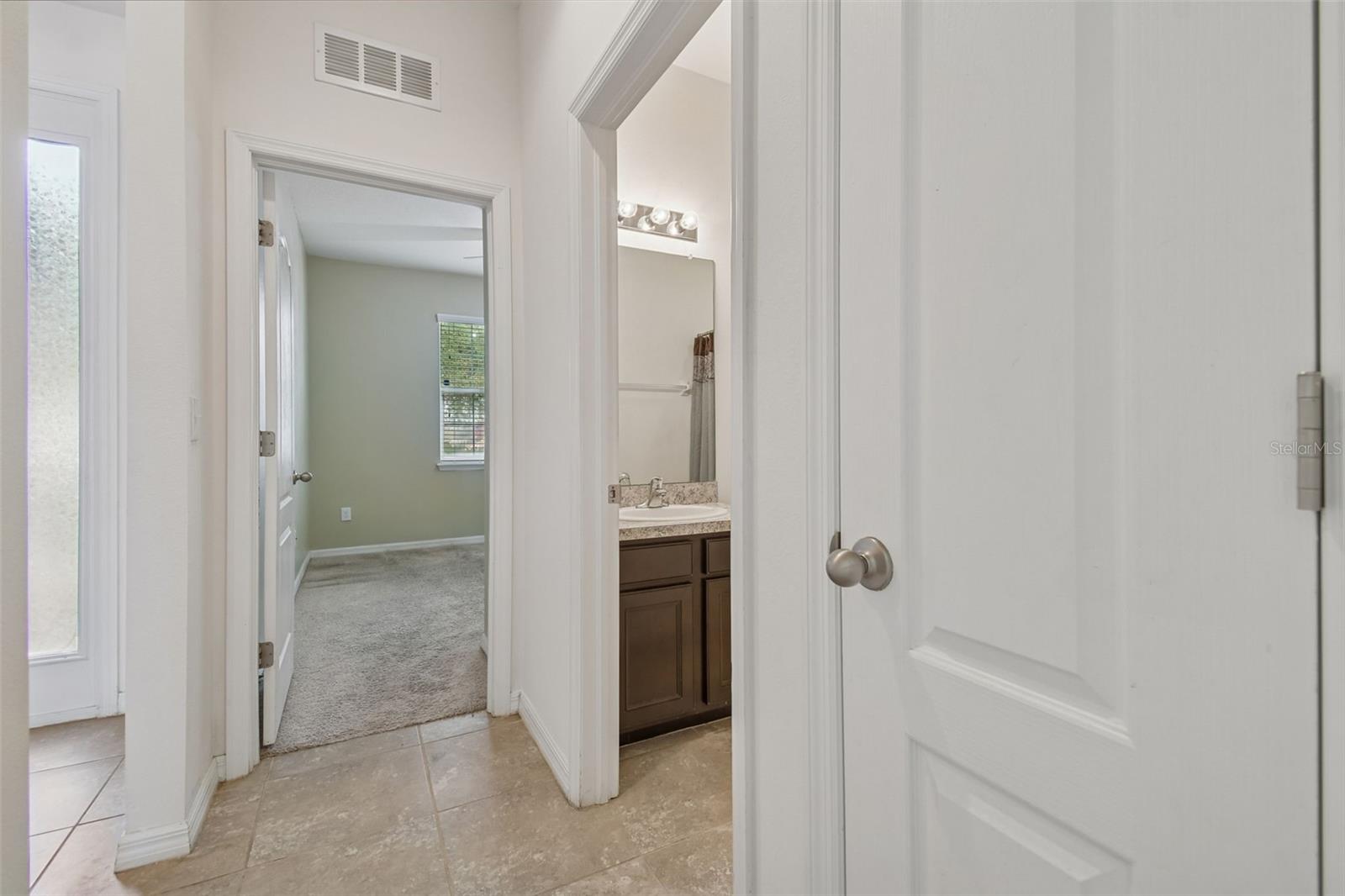 Listing photo id 25 for 10507 Avian Forrest Drive