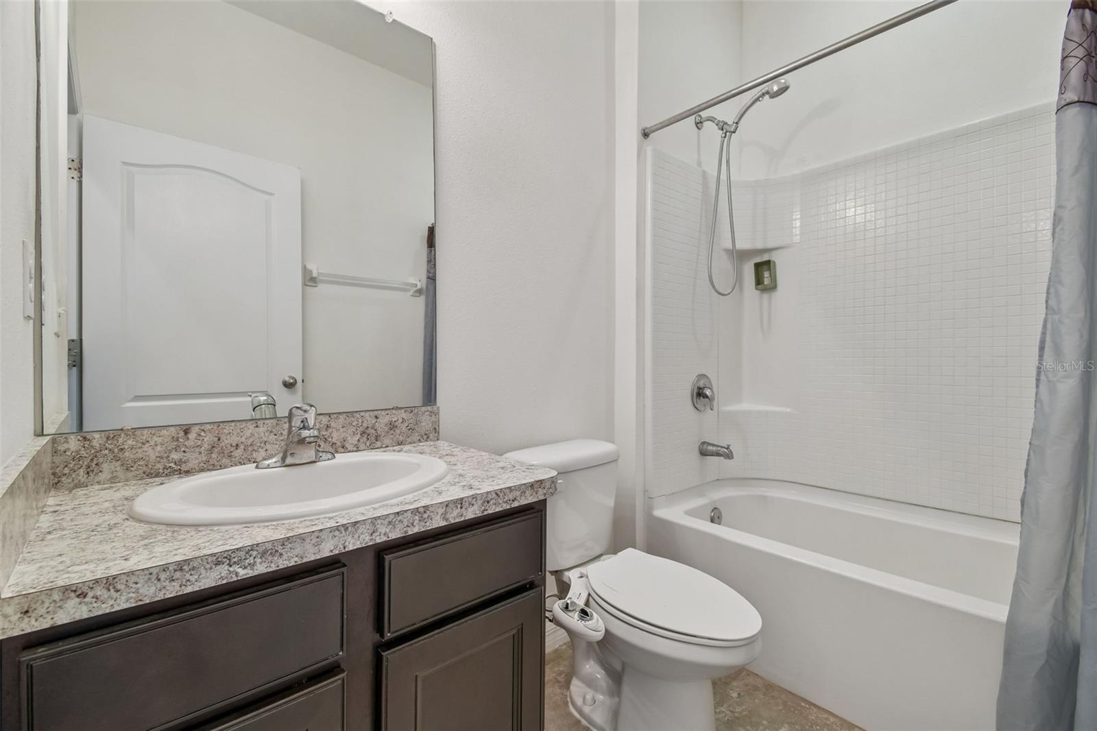 Listing photo id 26 for 10507 Avian Forrest Drive