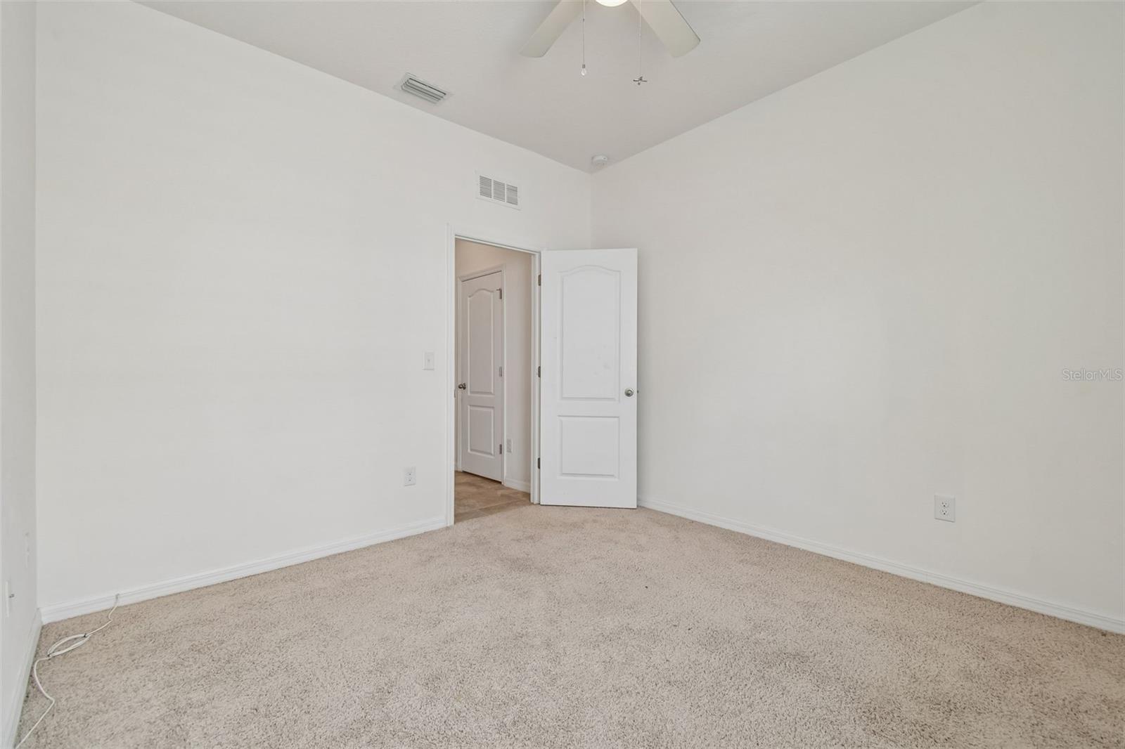 Listing photo id 30 for 10507 Avian Forrest Drive