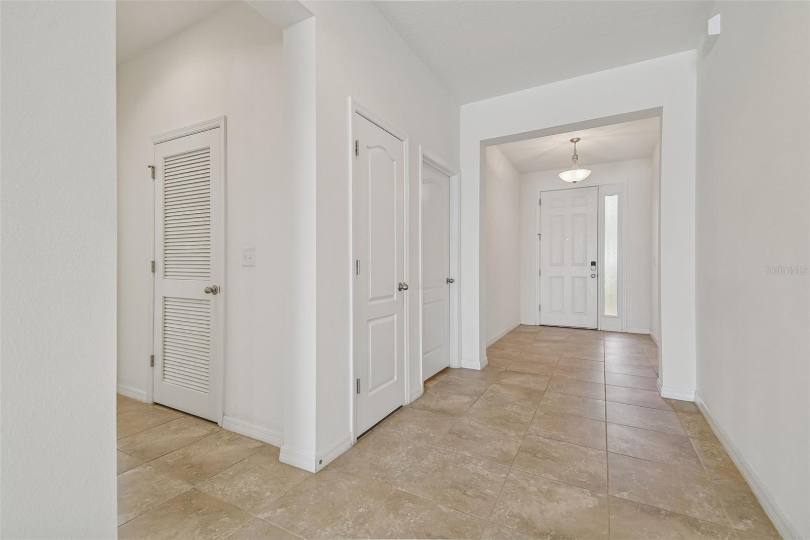 Listing photo id 32 for 10507 Avian Forrest Drive