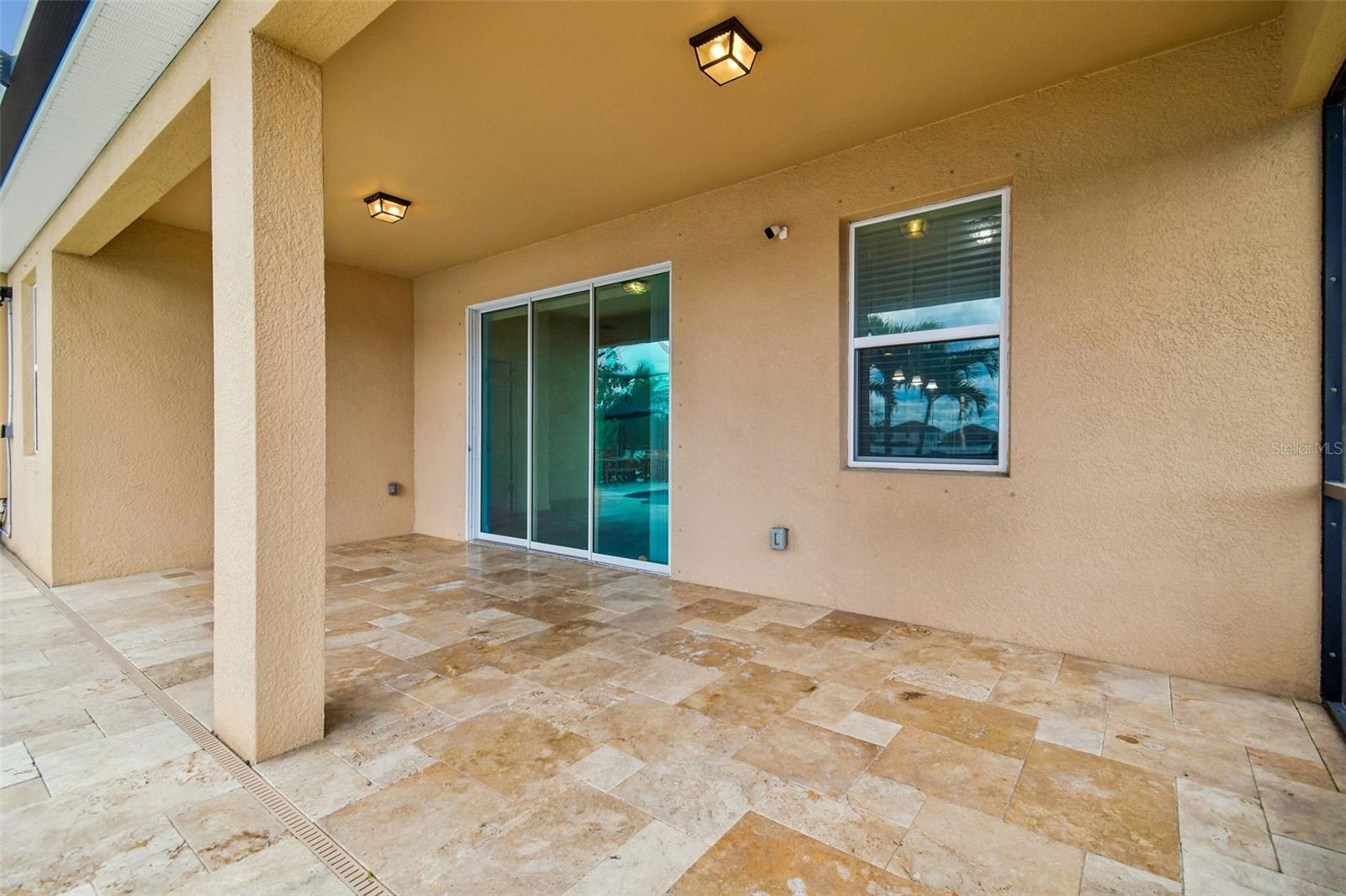 Listing photo id 33 for 10507 Avian Forrest Drive