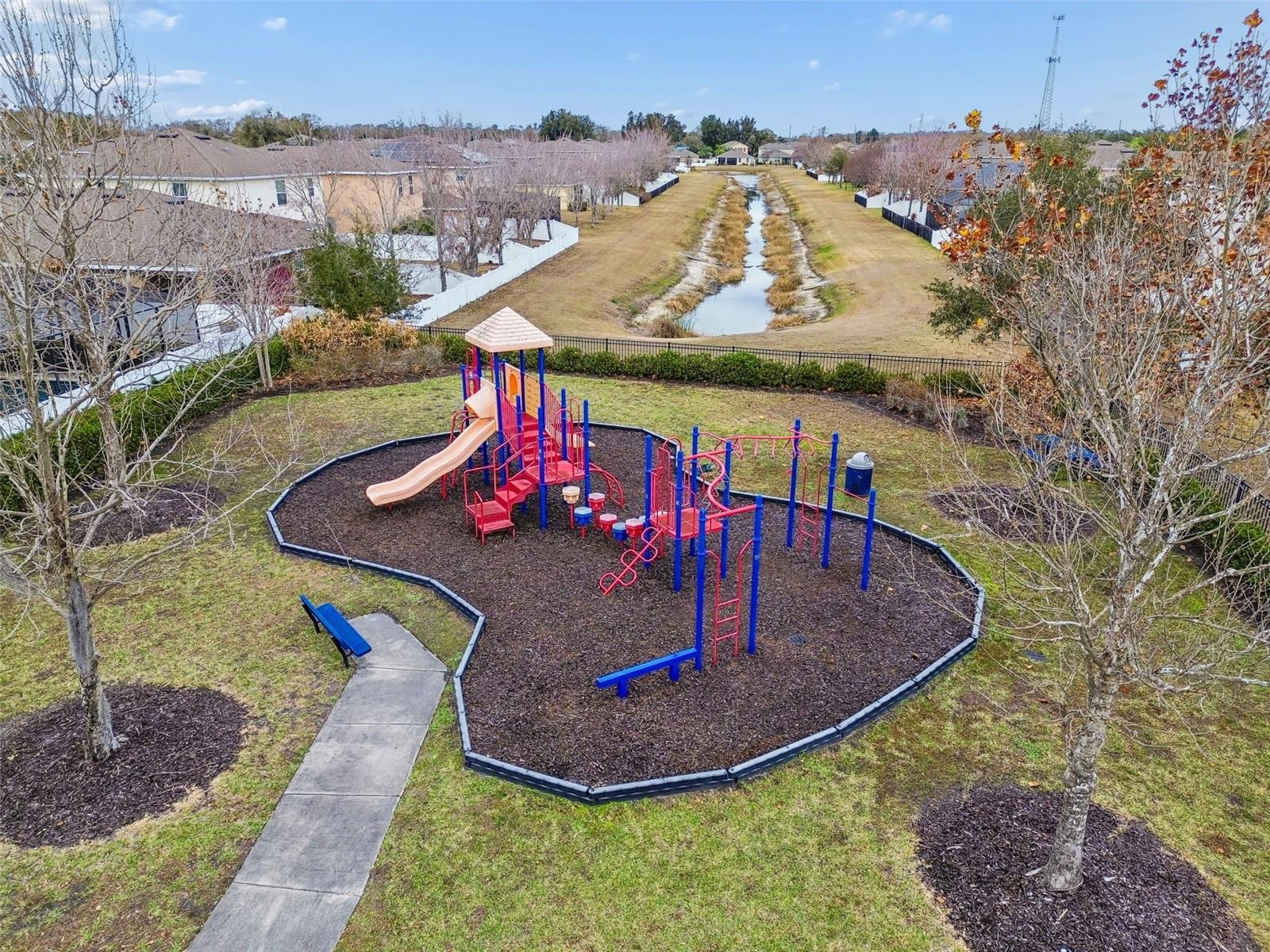 Listing photo id 47 for 10507 Avian Forrest Drive